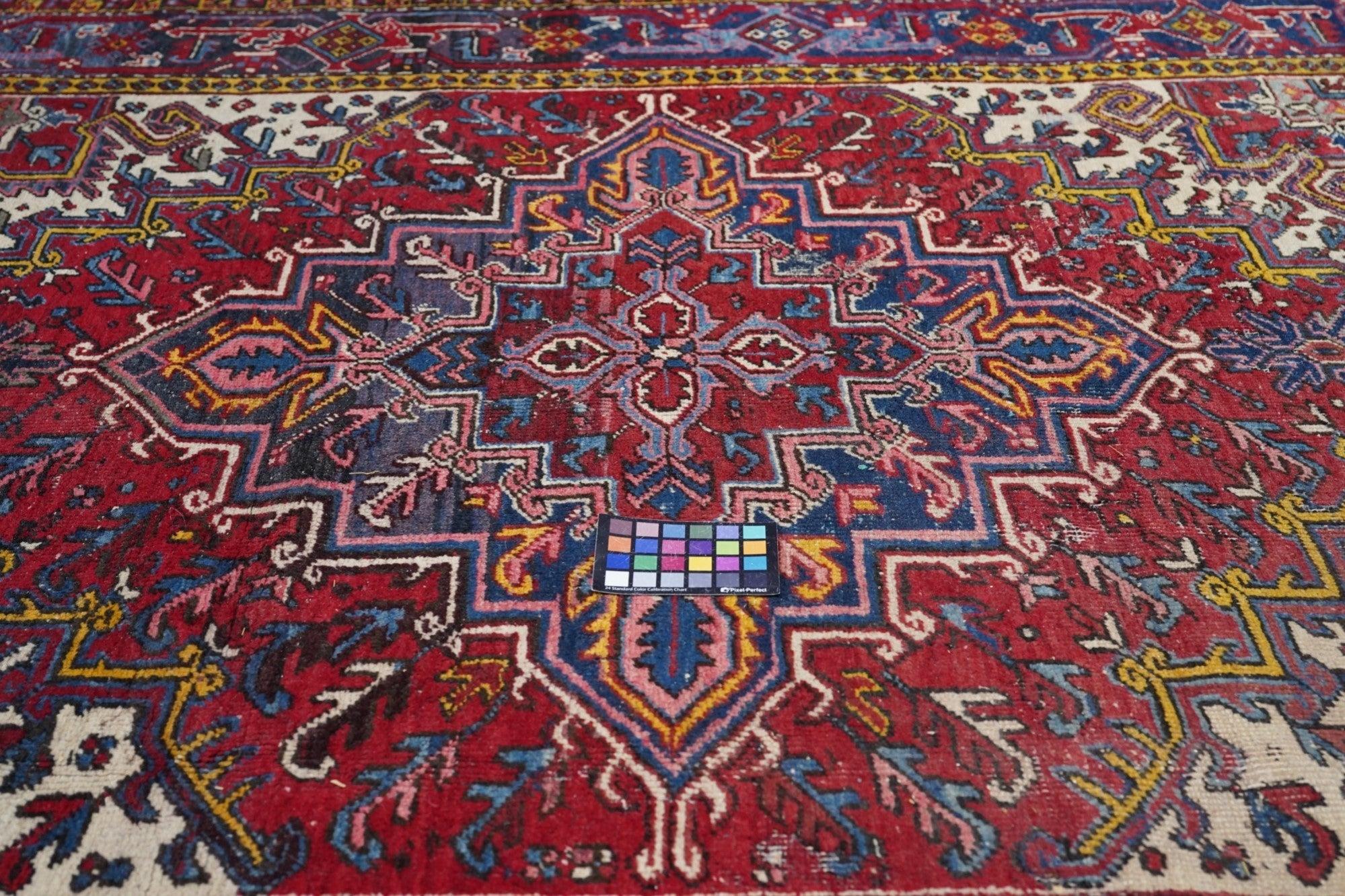 Vintage Heriz Rug 6'11'' x 7'6'' For Sale 3