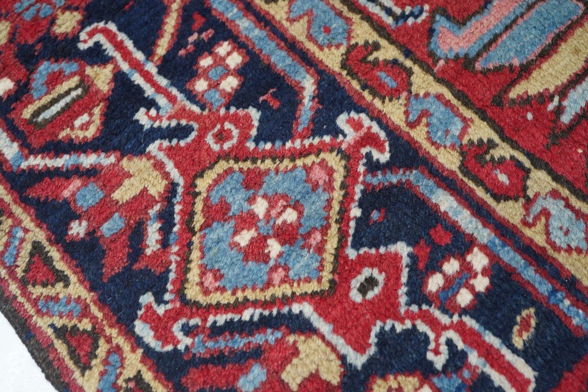 20th Century Vintage Heriz Rug 6'5'' x 8'3'' For Sale