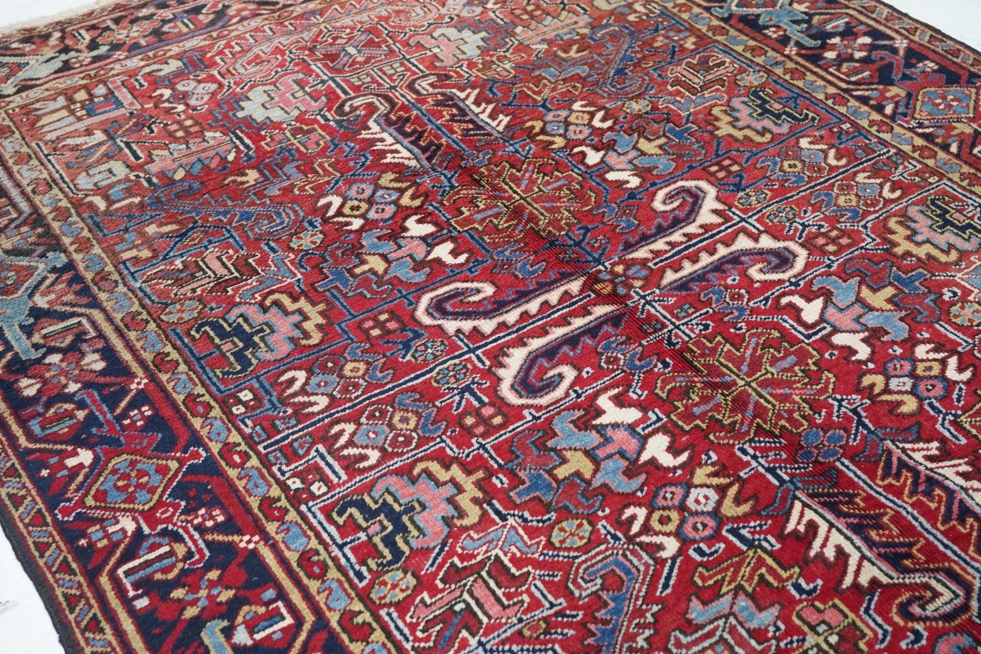 Vintage Heriz Rug 6'5'' x 8'3'' For Sale 1
