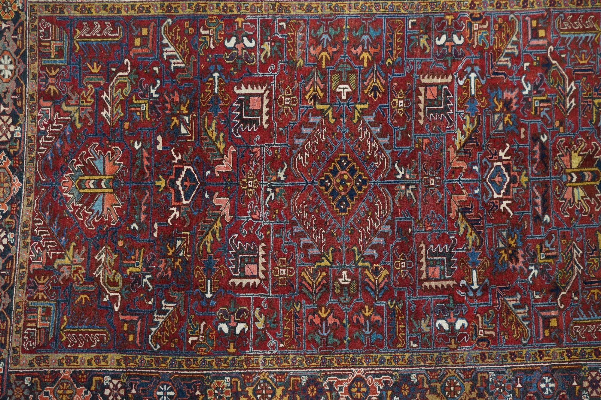 Vintage Heriz Rug  In Good Condition For Sale In New York, NY