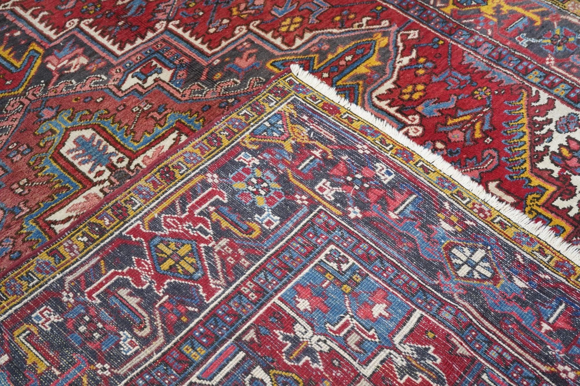 Heriz-Teppich im Vintage-Stil 7'10'' x 10'11'' im Angebot 3