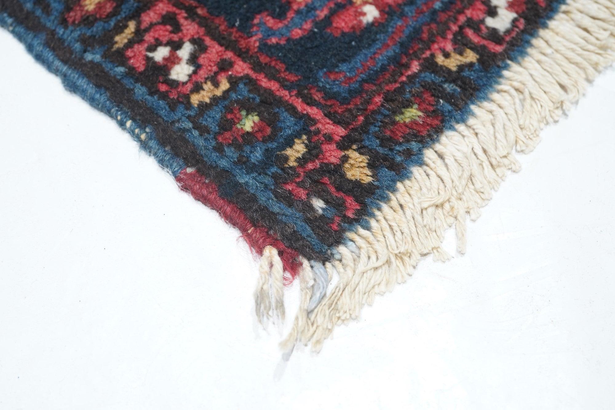 Tappeto Vintage Heriz 7'3'' x 10'9'' In condizioni buone in vendita a New York, NY