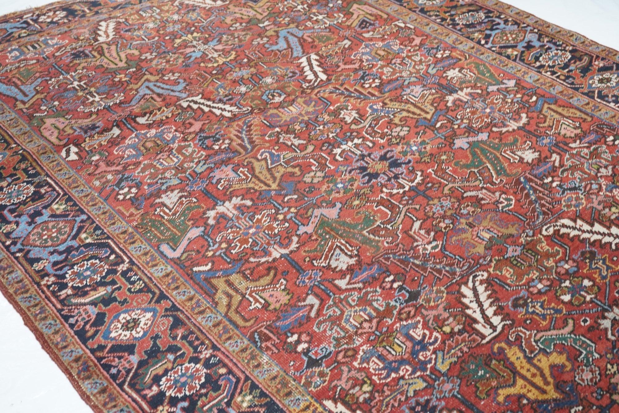 Vintage Heriz Rug 7'4'' x 10'8'' For Sale 1