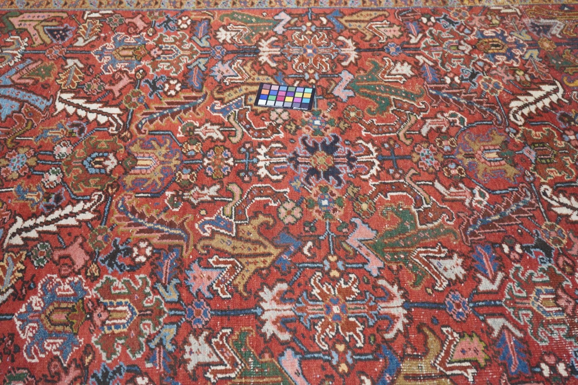 Vintage Heriz Rug 7'4'' x 10'8'' For Sale 2