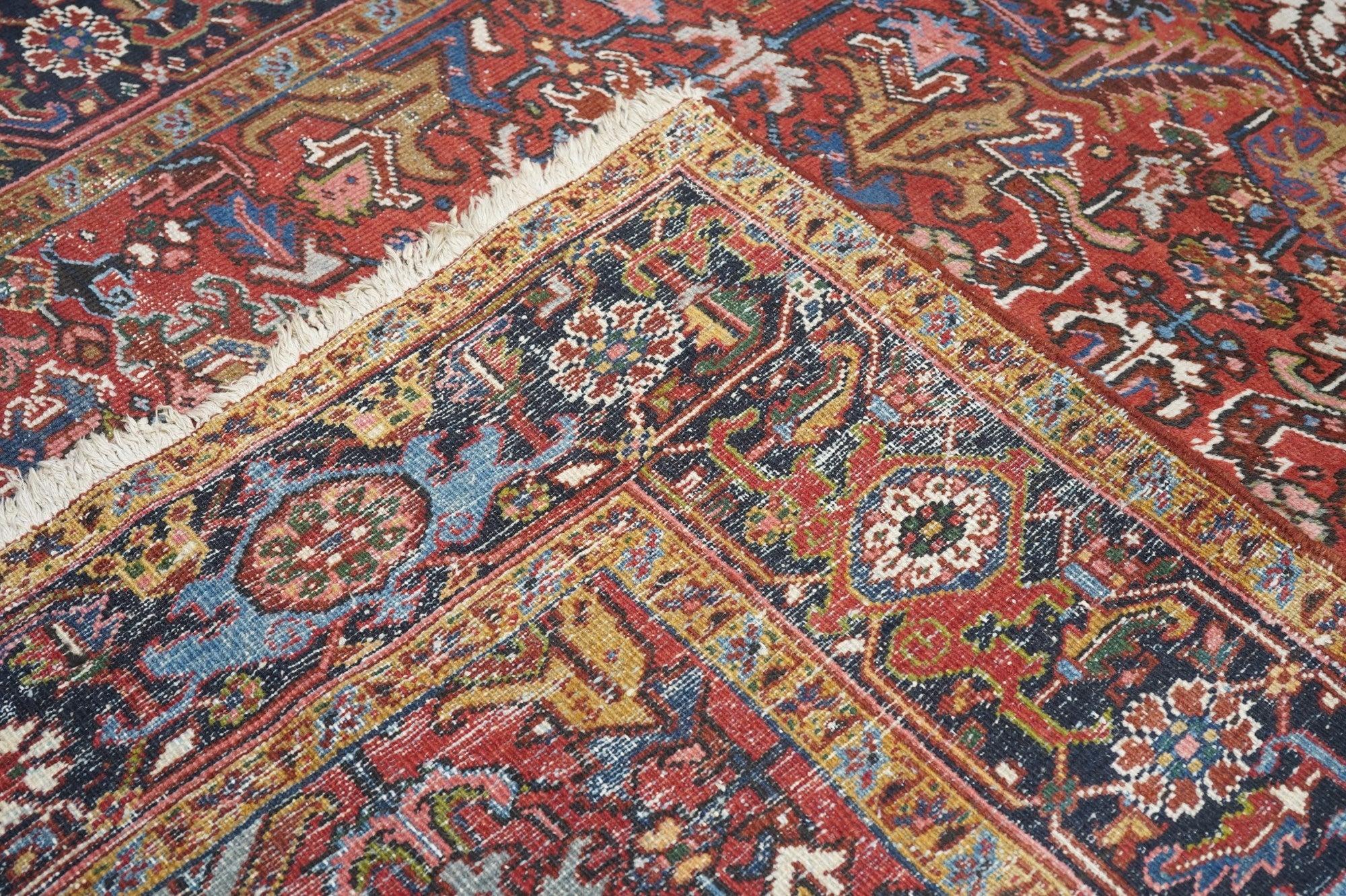 Vintage Heriz Rug 7'4'' x 10'8'' For Sale 3
