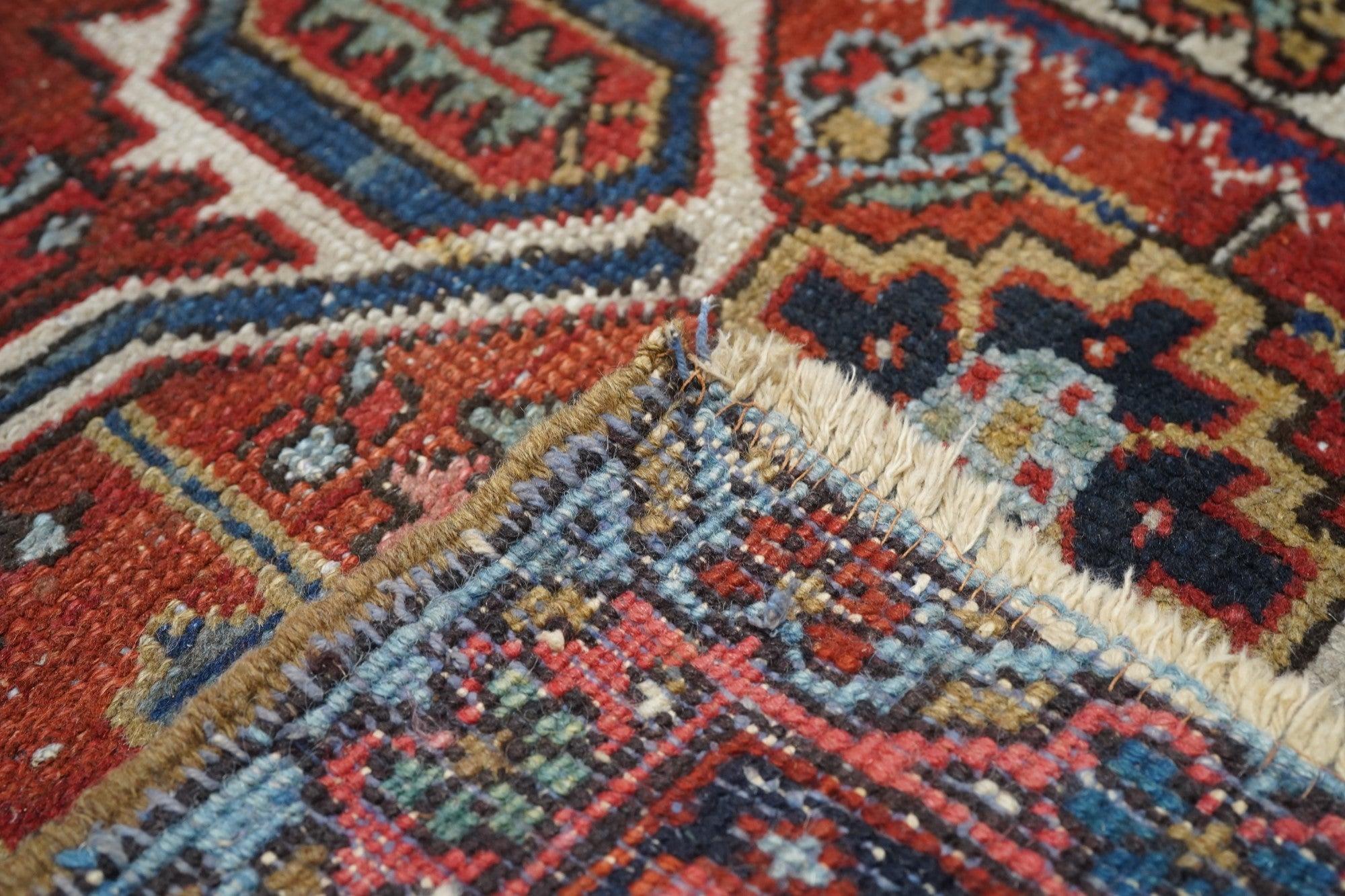 Vintage Heriz Rug 7'5'' x 10'6'' For Sale 4