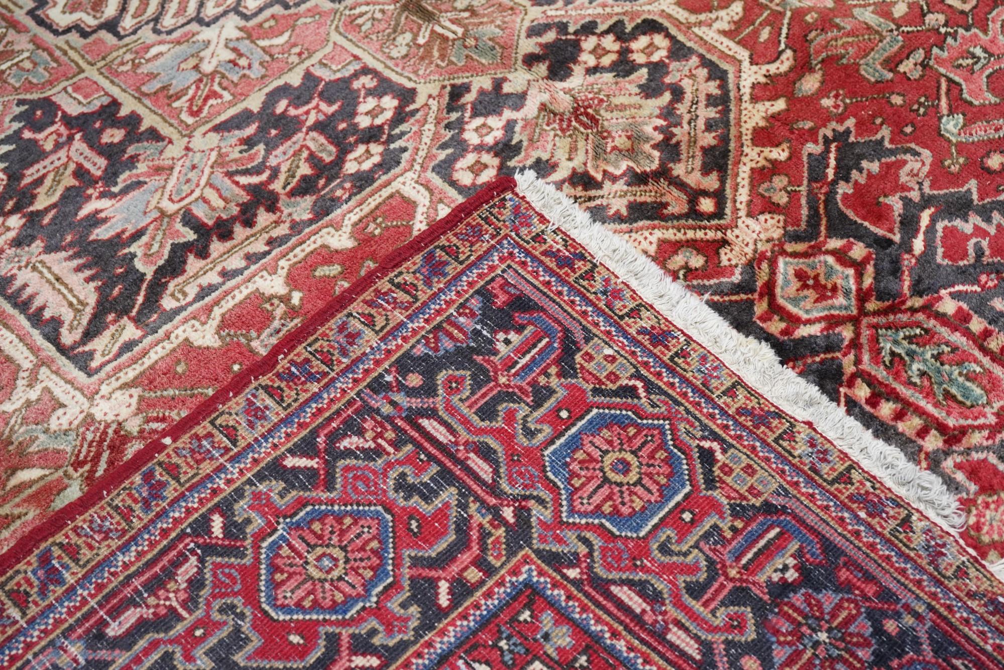 Alfombra Vintage Heriz 9'6'' x 11'11'' en venta 2
