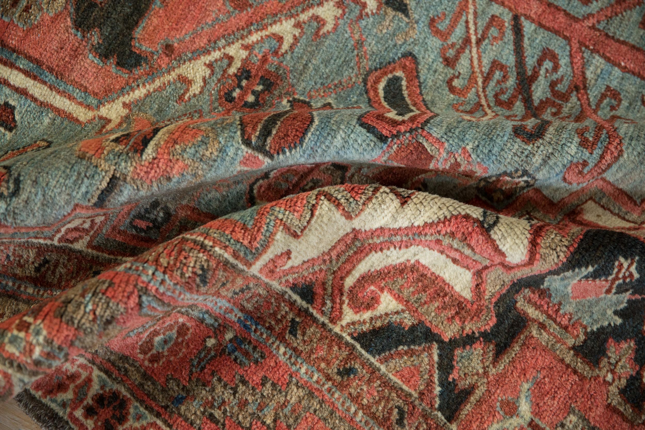 Milieu du XXe siècle Tapis Heriz vintage en vente