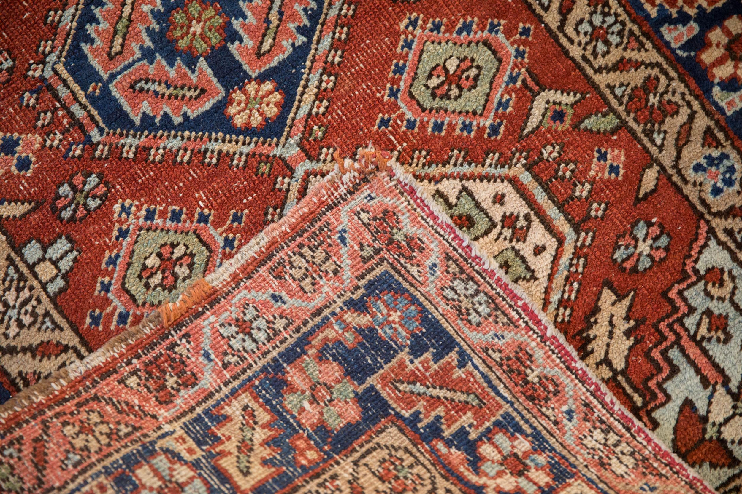 Vintage Heriz Rug For Sale 1