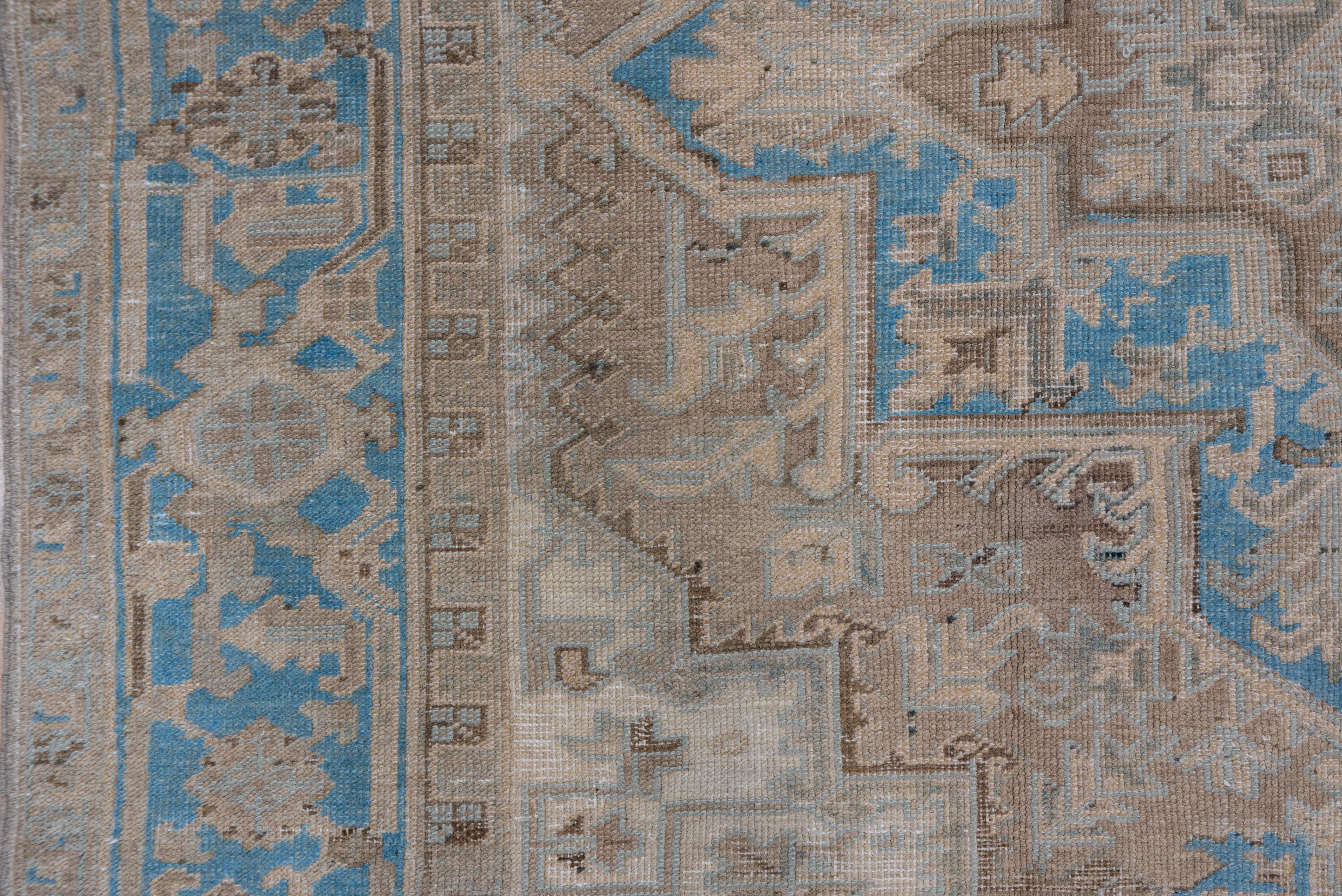 20ième siècle Tapis Vintage Heriz Soft Grey Medallion Design en vente