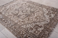 Vintage Heriz Stepped Medallion