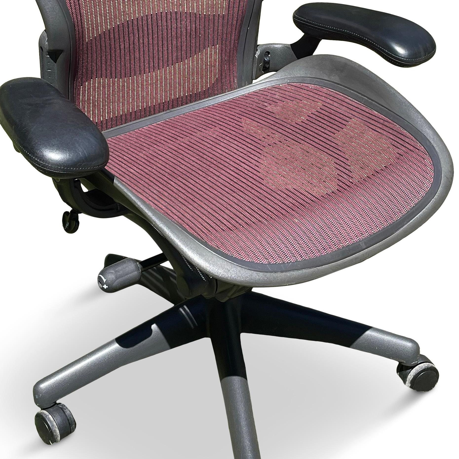 Sedia da scrivania Herman Miller Aeron d'epoca per ufficio In condizioni buone in vendita a Brooklyn, NY