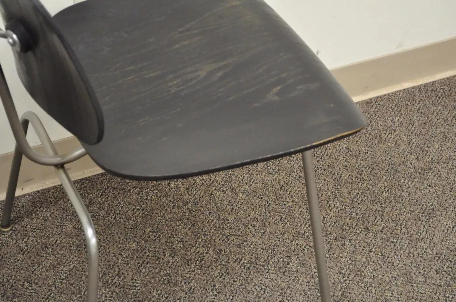 XX secolo Vintage Herman Miller Eames DCM Ebony Mid Century Modern Dining Side Chair in vendita