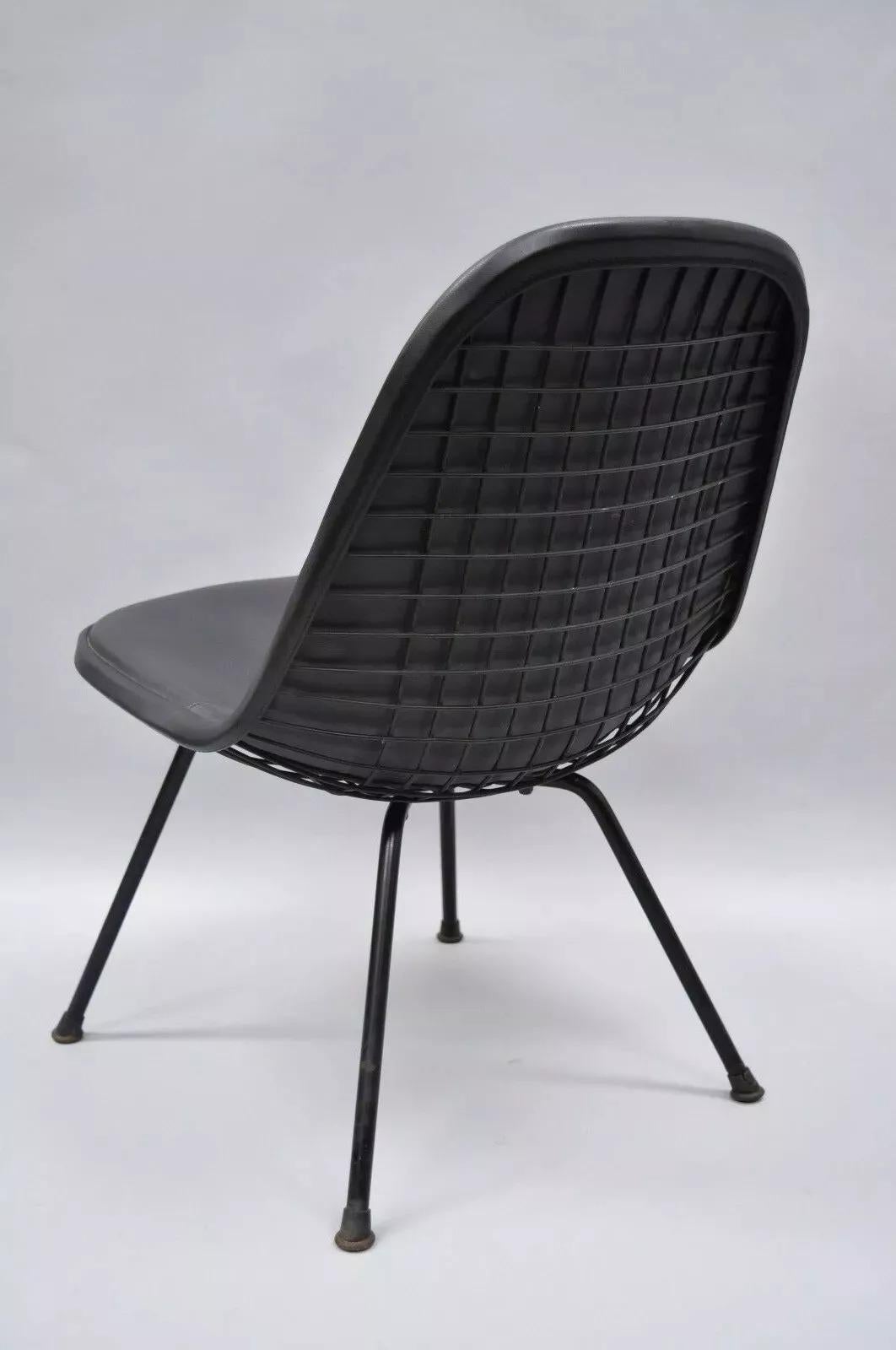 Vintage Herman Miller Eames DKX Black Upholstered Padded Vinyl Wire Frame Chair For Sale 4