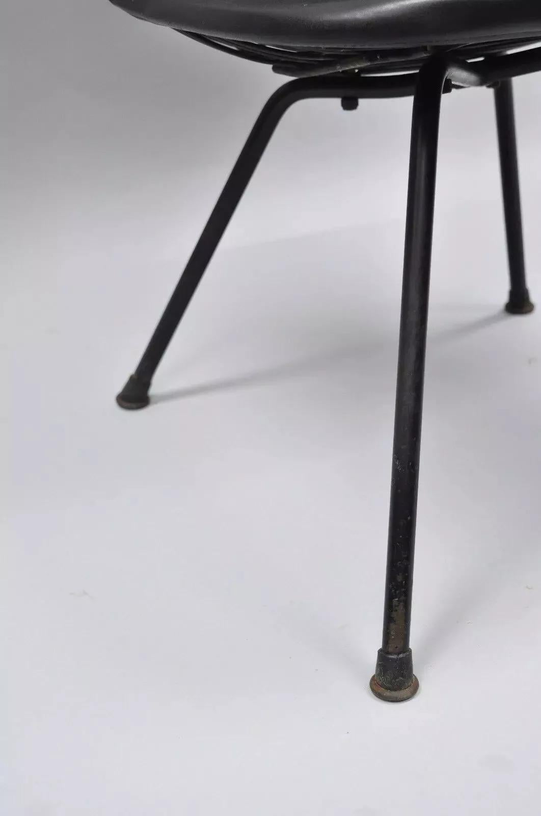 Vintage Herman Miller Eames DKX Black Upholstered Padded Vinyl Wire Frame Chair For Sale 5