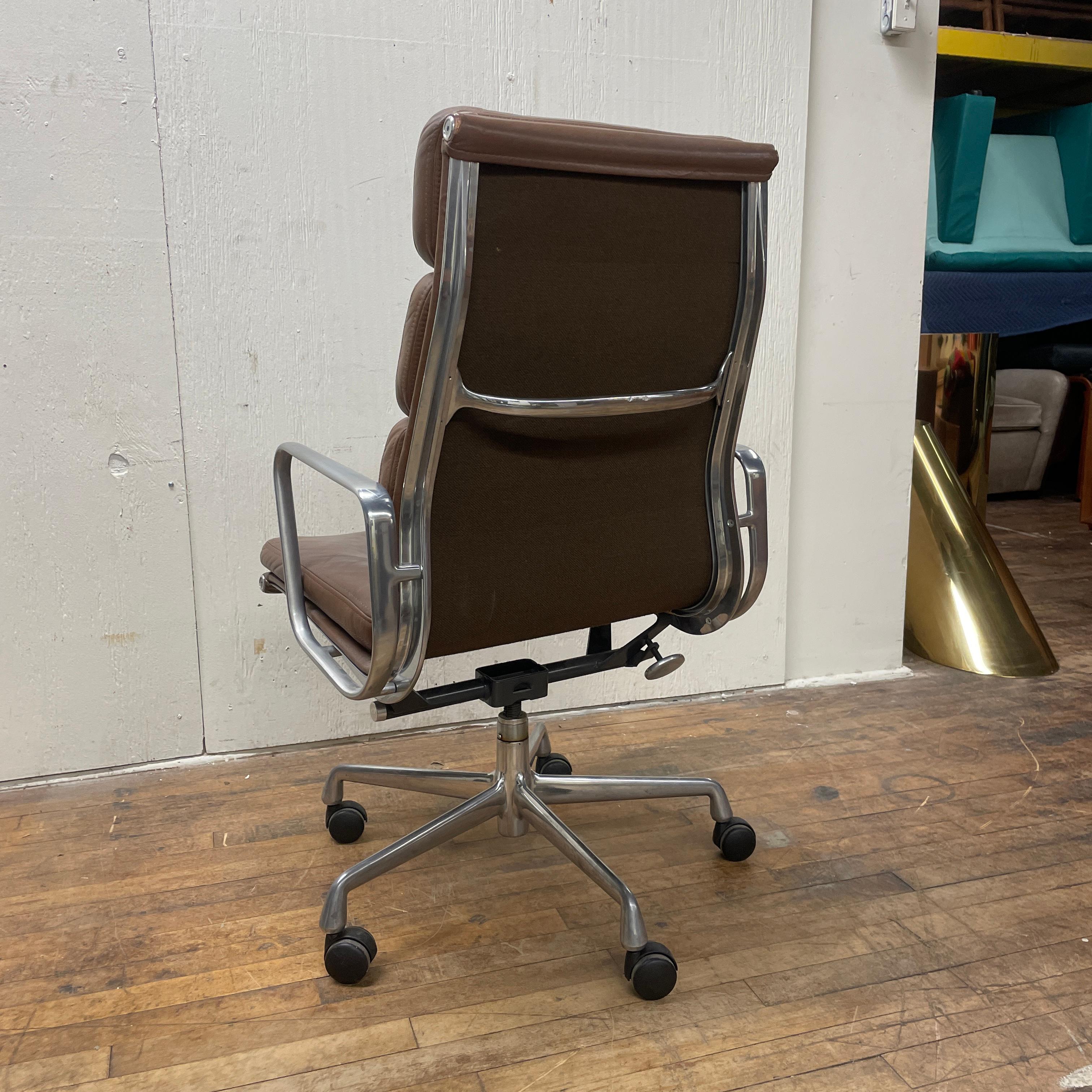 Vintage Herman Miller Eames Highback Leather Softpad Office Chair 3