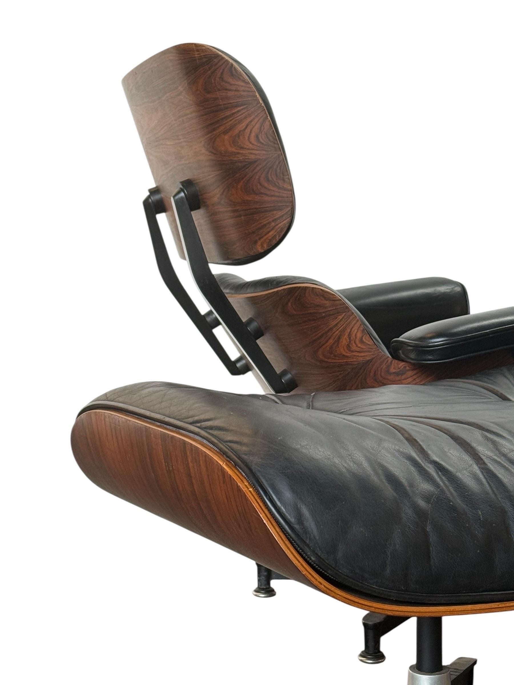 Herman Miller Eames-Loungesessel und Ottomane (20. Jahrhundert) im Angebot