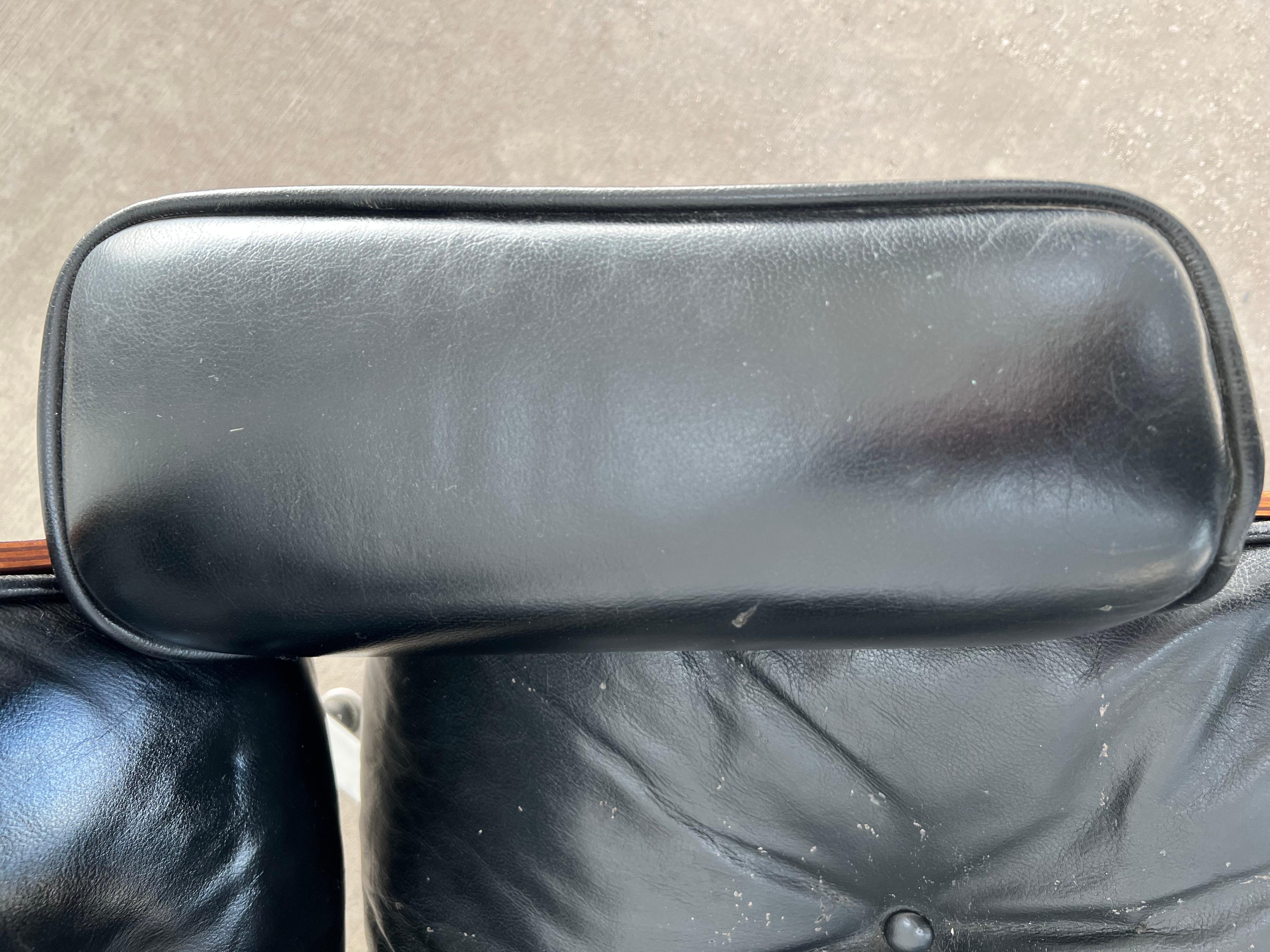 Vintage Herman Miller Eames Rosewood Second Generation Lounge Chair and Ottoman 4