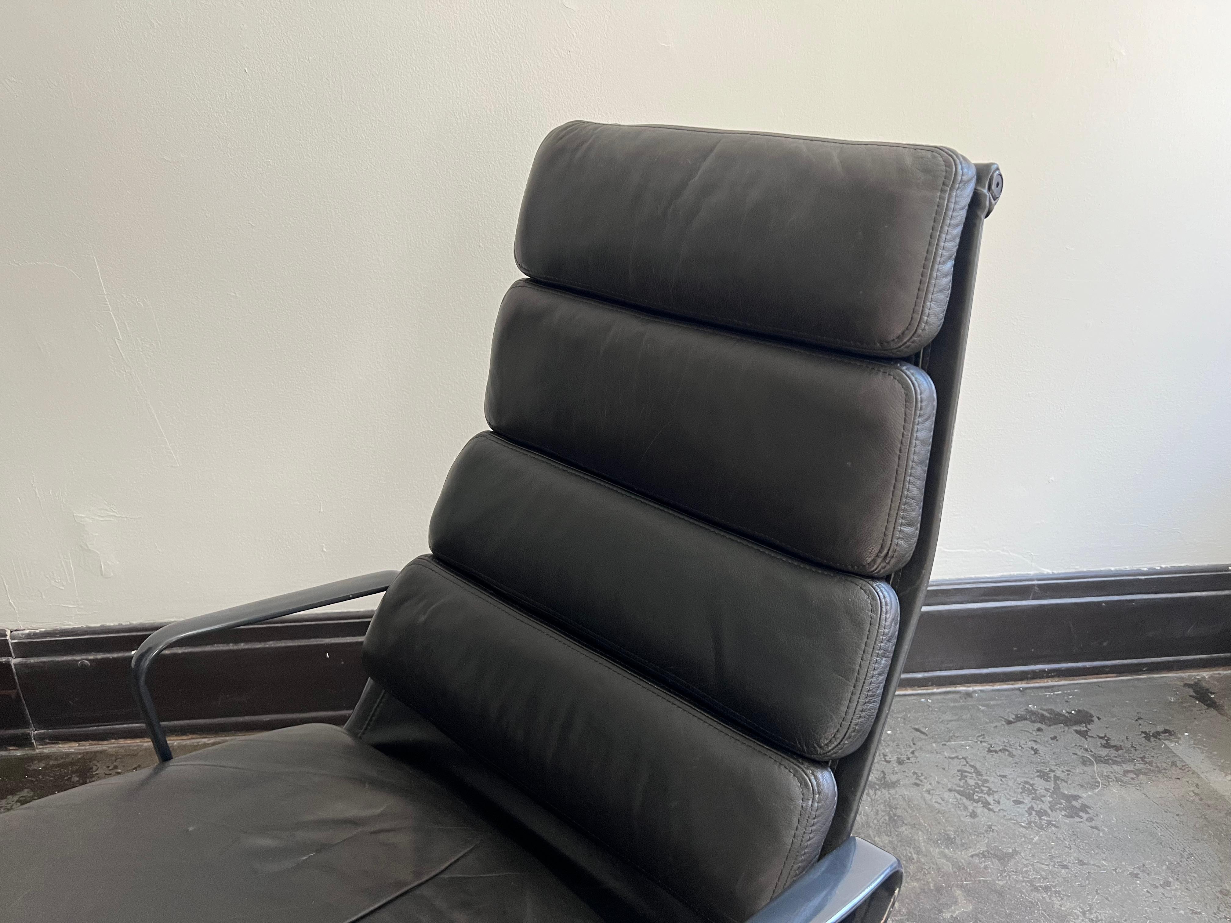 eames soft pad chair vintage