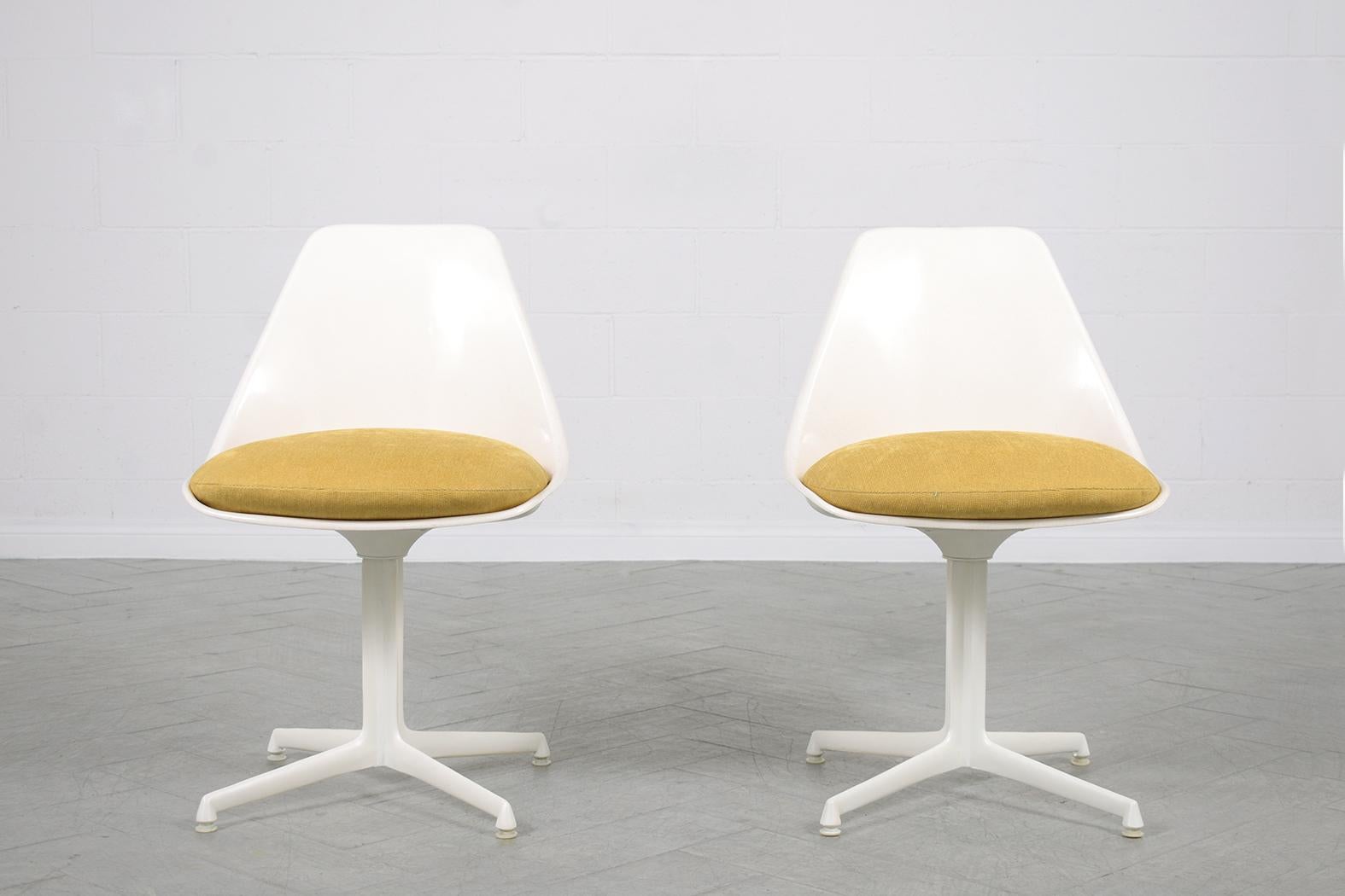 Late 20th Century Stunning Set of Four 1970s Mid-Century Modern Dining Chairs