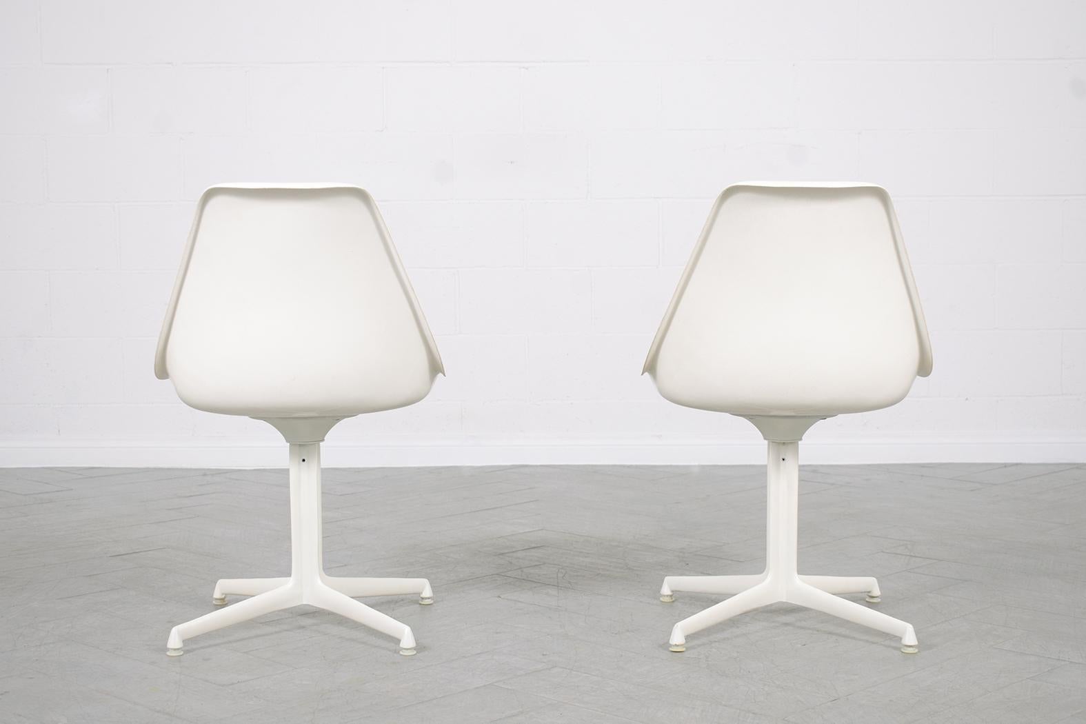 Stunning Set of Four 1970s Mid-Century Modern Dining Chairs 2