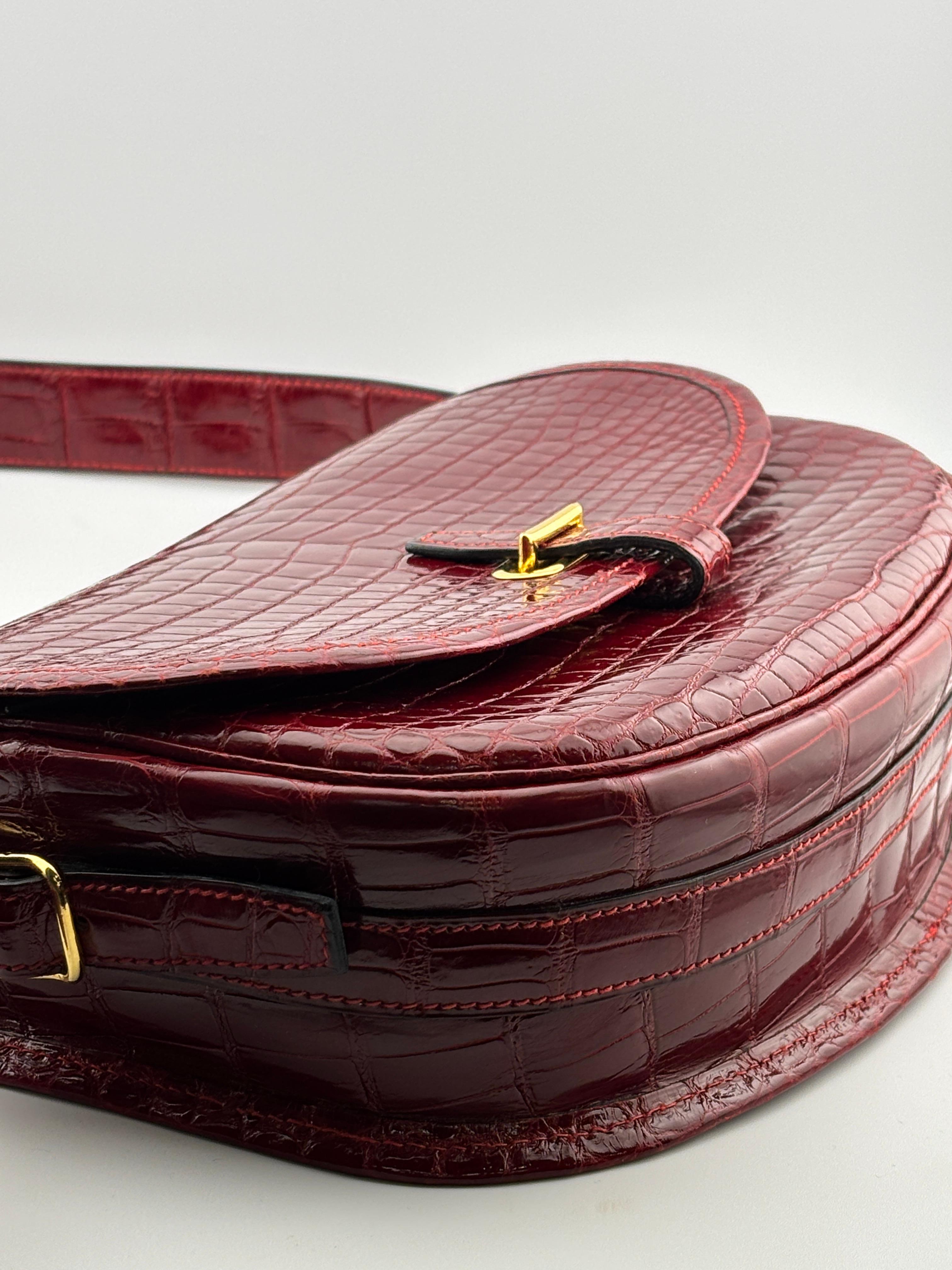 Vintage Hermes Balle De Golf Crocodile Red Handbag For Sale 5