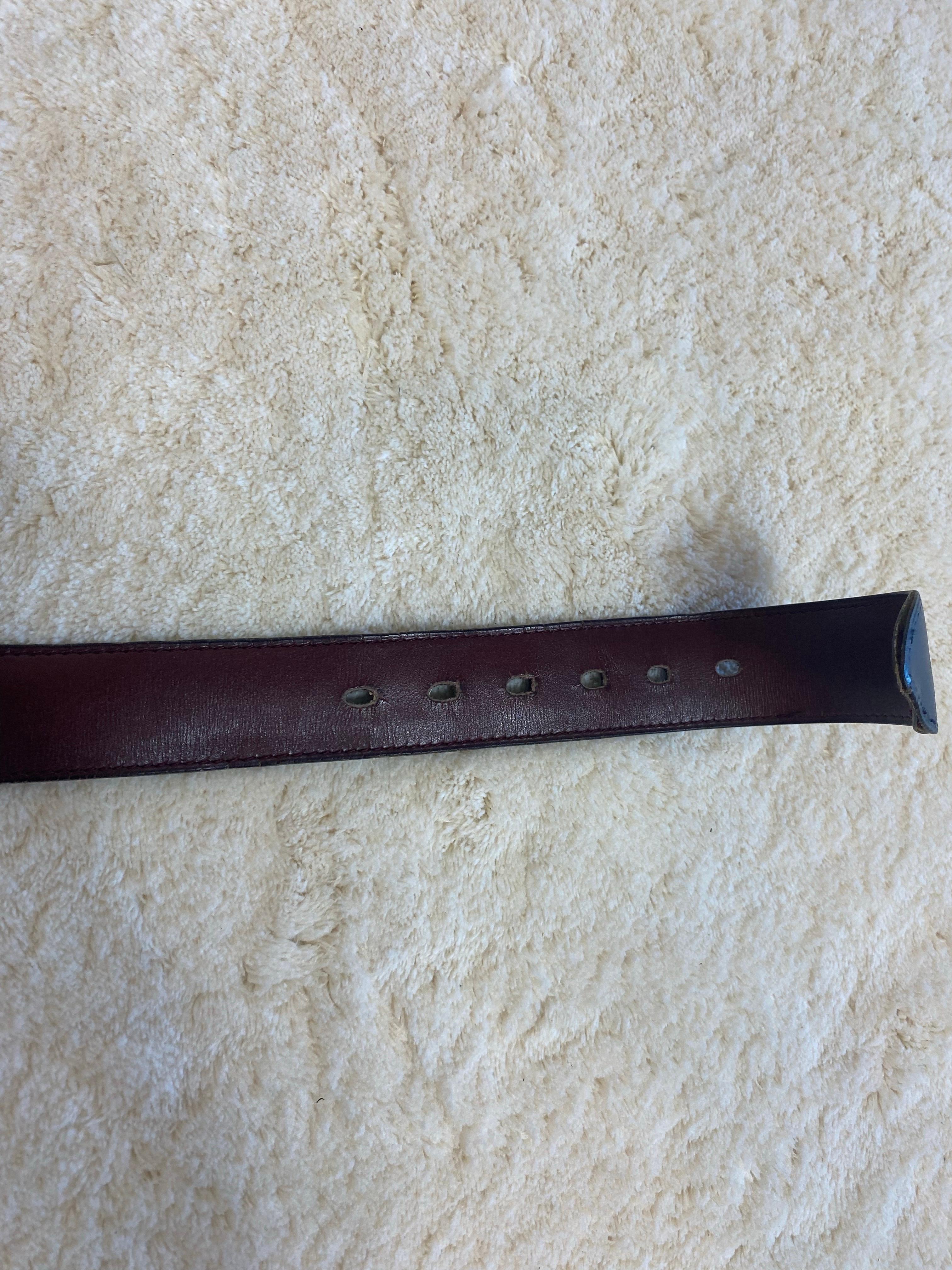 Vintage Hermès schwarzer Gürtel mit goldenem Logo. im Angebot 7
