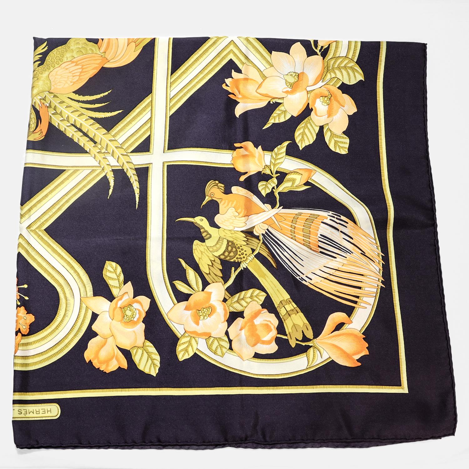Vintage Hermès 'Caraibes' Silk Scarf For Sale 4