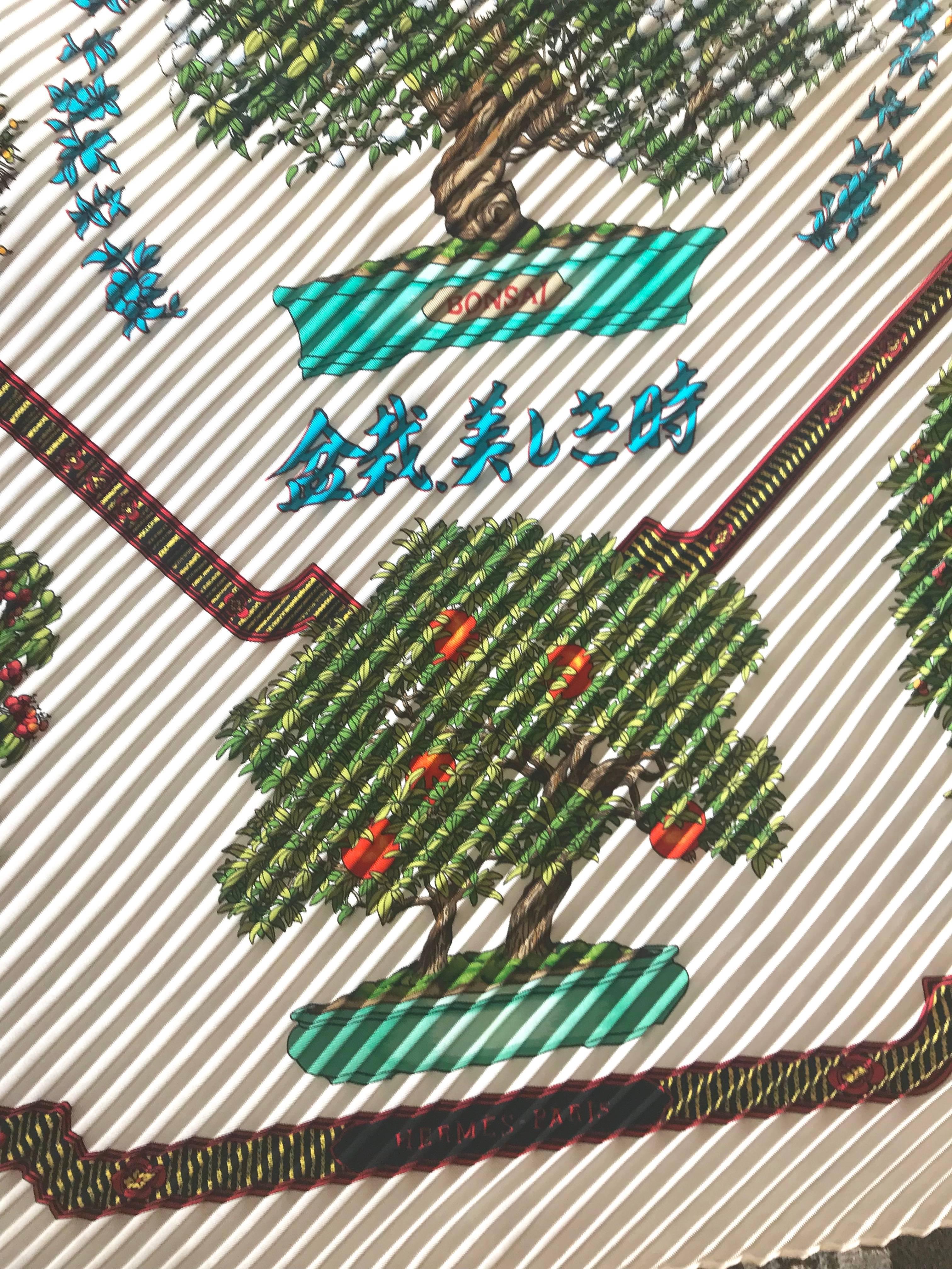 Vintage HERMES carre pleated silk scarf, harness, BONSAI flower and fruits print In Good Condition For Sale In Kashiwa, Chiba