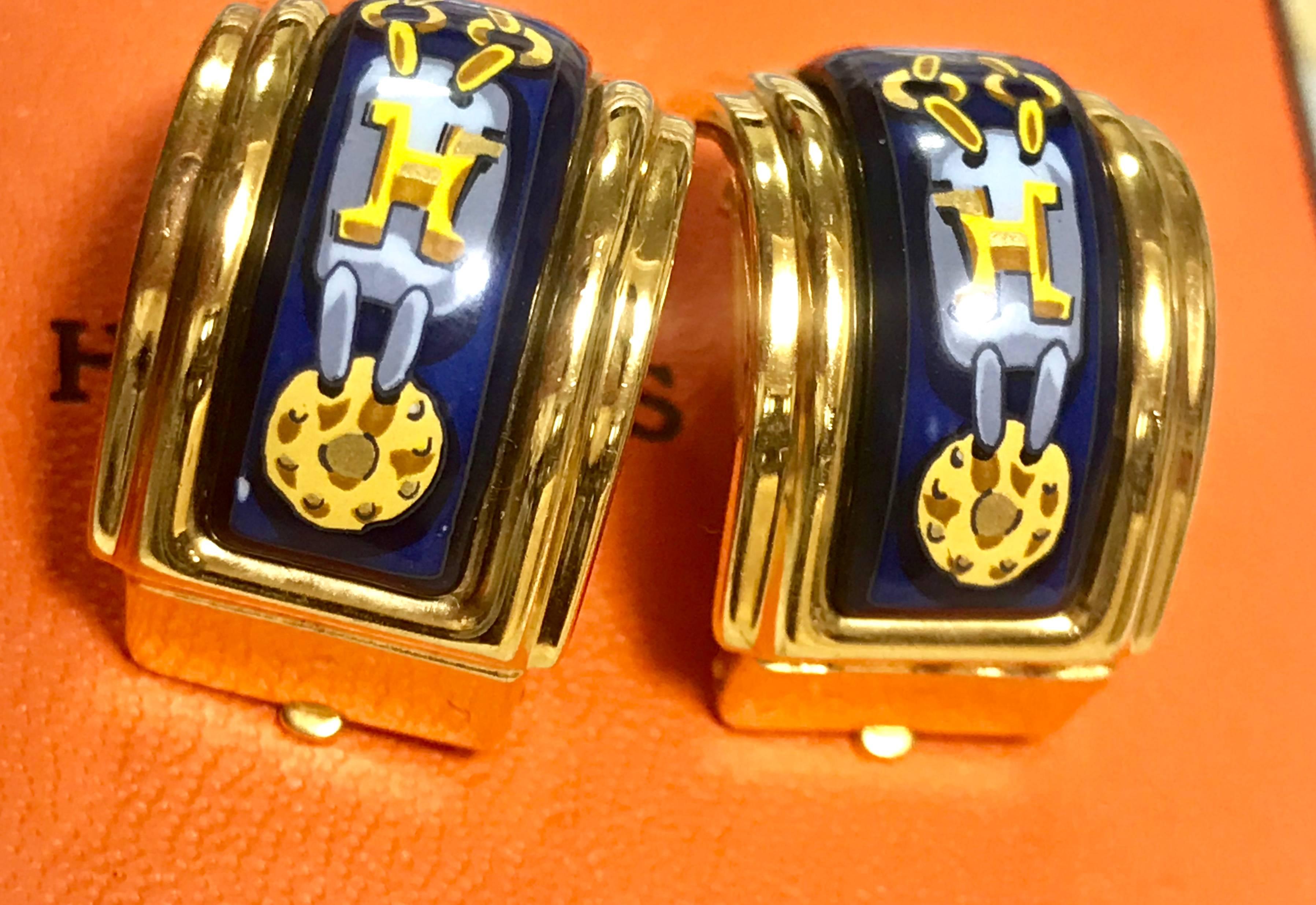 Hermes Vintage blue and yellow cloisonne and gold earrings with H logo, 1990s In Good Condition For Sale In Kashiwa, Chiba