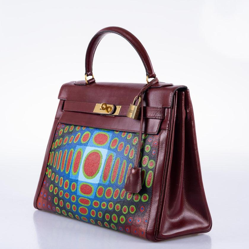 Vintage Hermès Custom Painted ‘Cyber Croc’ Kelly 32 Rouge H Box w Gold Hardware In Excellent Condition In NYC Tri-State/Miami, NY