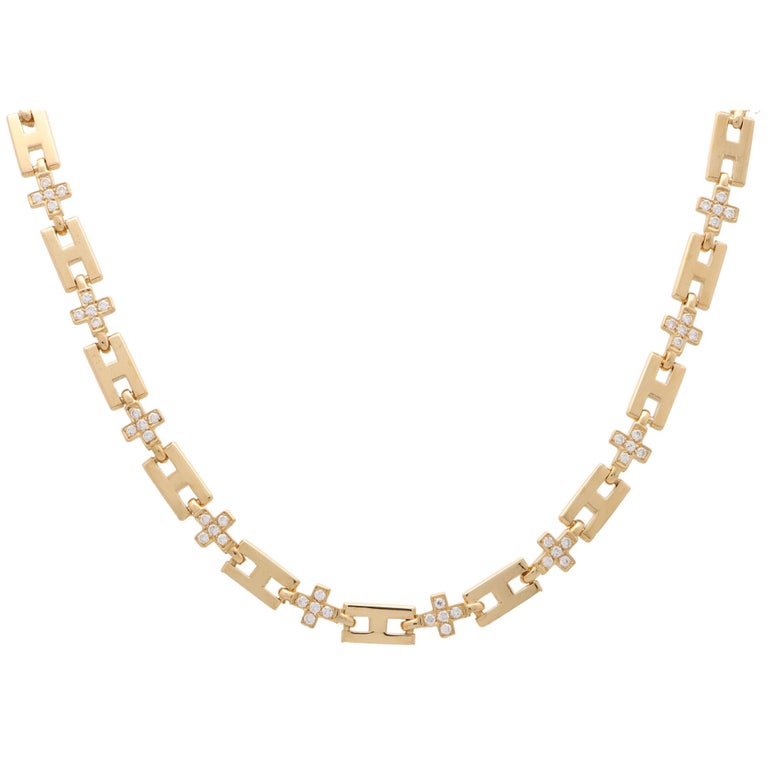 Vintage Hermès Diamond Chain Link Necklace Set in 18k Yellow Gold In Excellent Condition For Sale In London, GB