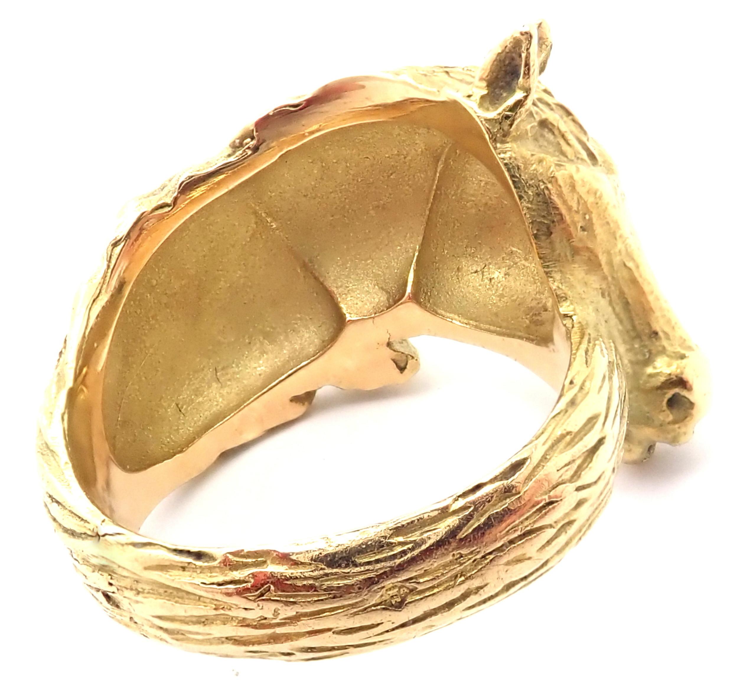 Vintage Hermes Horse Yellow Gold Band Ring In Excellent Condition For Sale In Holland, PA