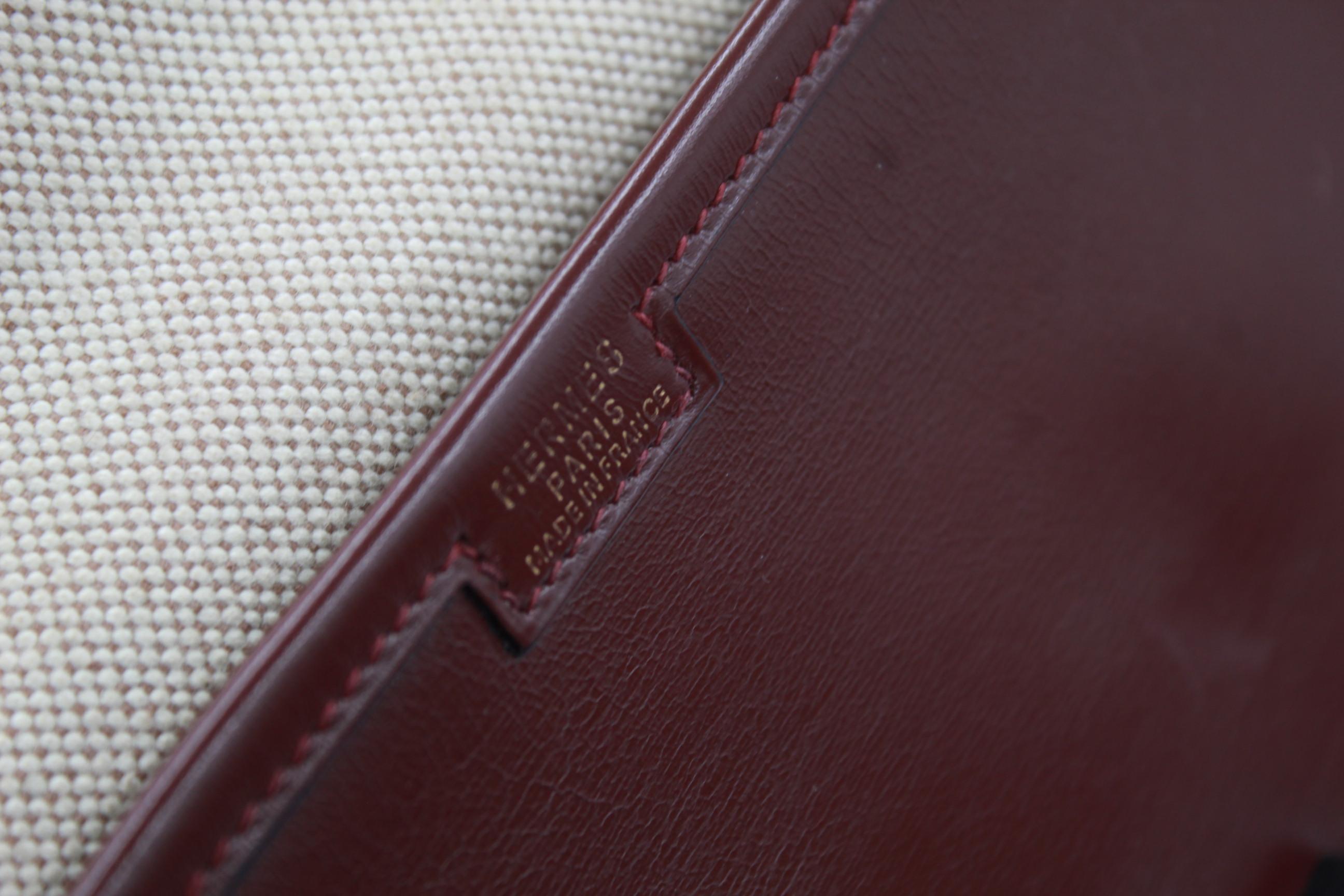 Women's or Men's Vintage Hermes Jige GM  Clutch in Burgundy box Leather.
