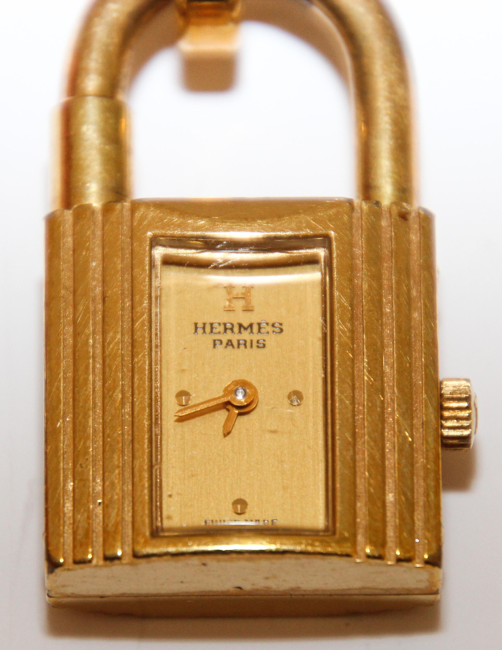 Montre Hermes Kelly plaquée or Unisexe en vente