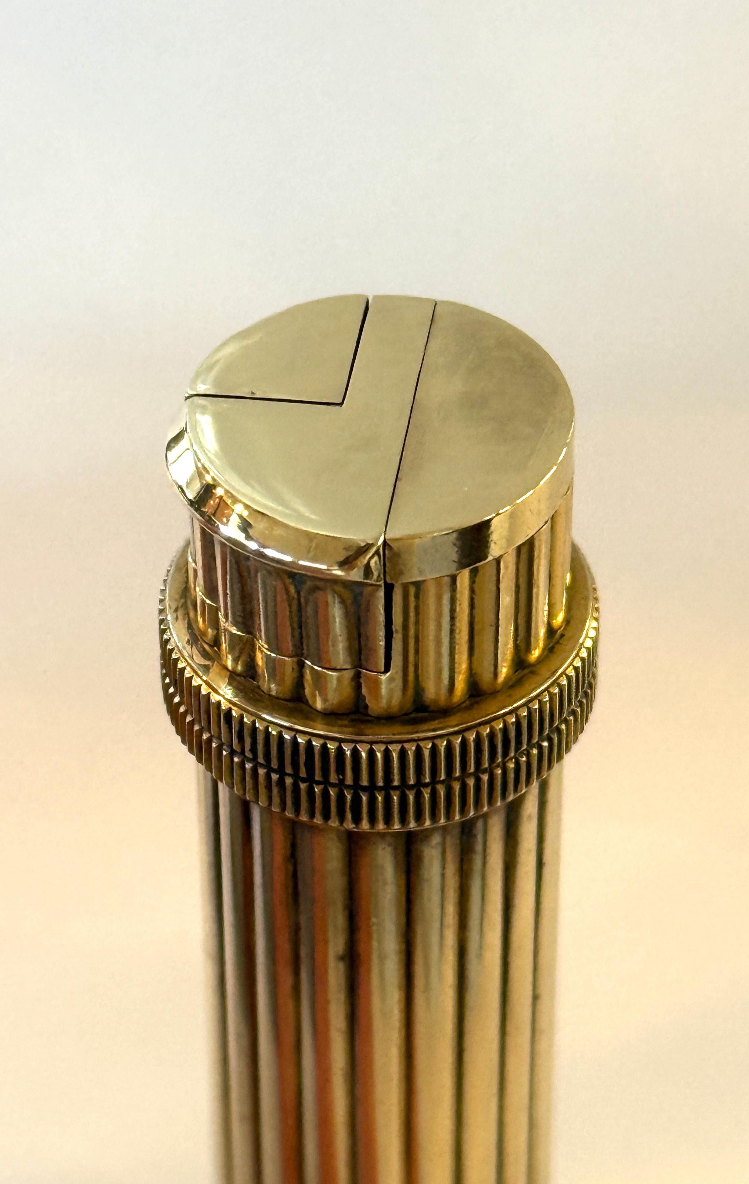 Vintage Hermes Lippenstift Feuerzeug funktioniert (Metall) im Angebot