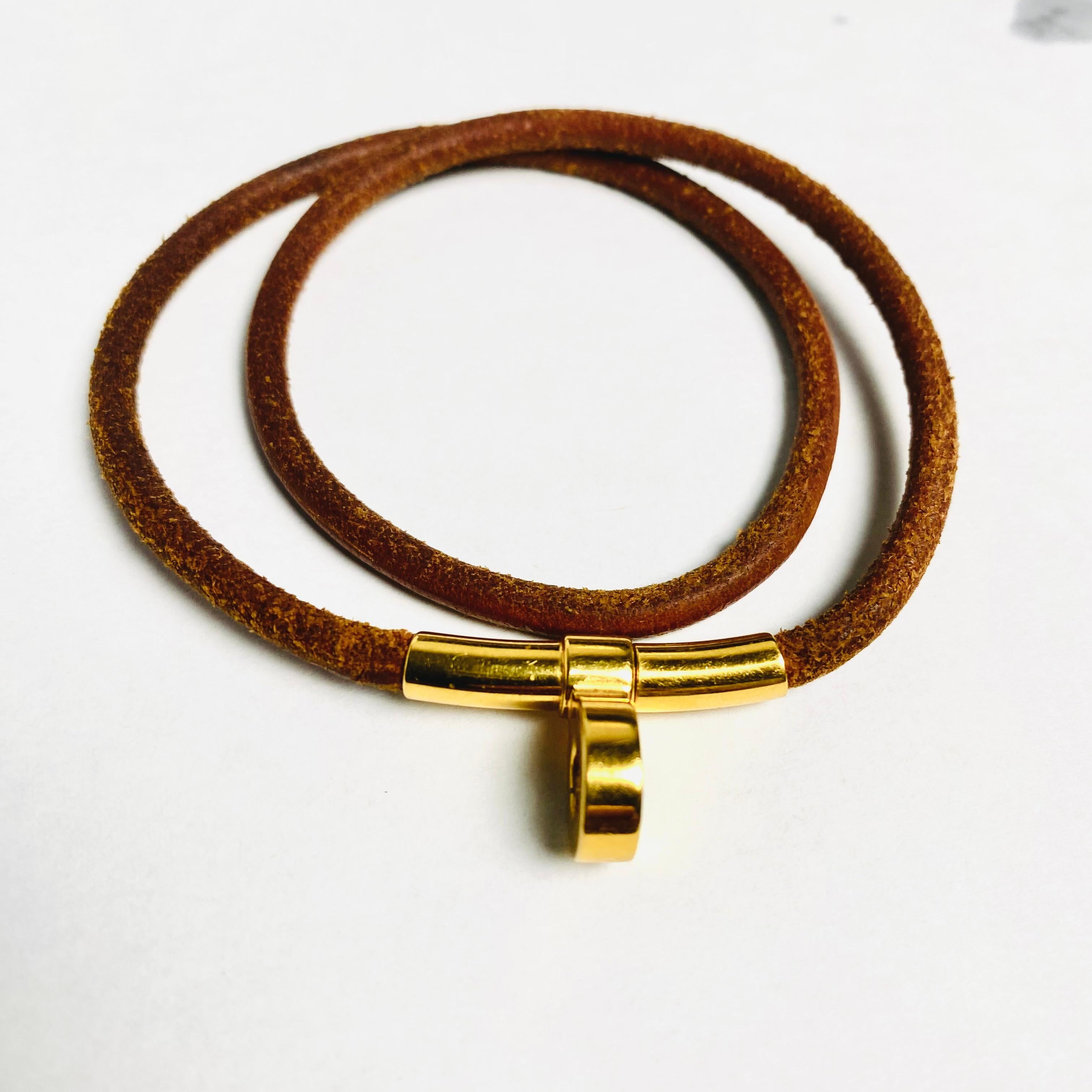 Vintage Hermès Palladium Plated Kelly Double-Tour Brown Leather Bracelet  In Good Condition For Sale In New York, NY