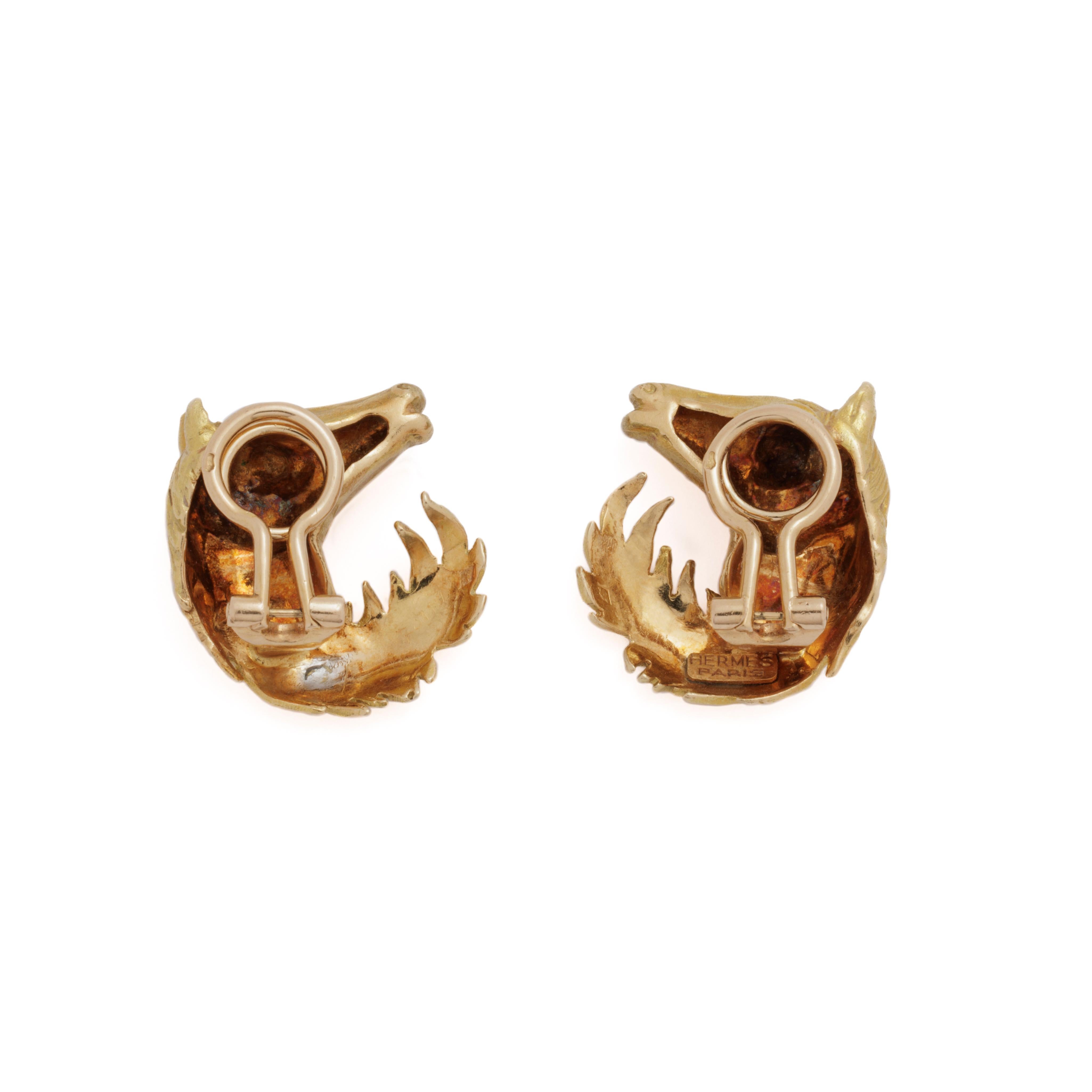 Vintage Hermès Paris 18 Karat Yellow Gold Horse Figural Earrings In Excellent Condition In New York, NY