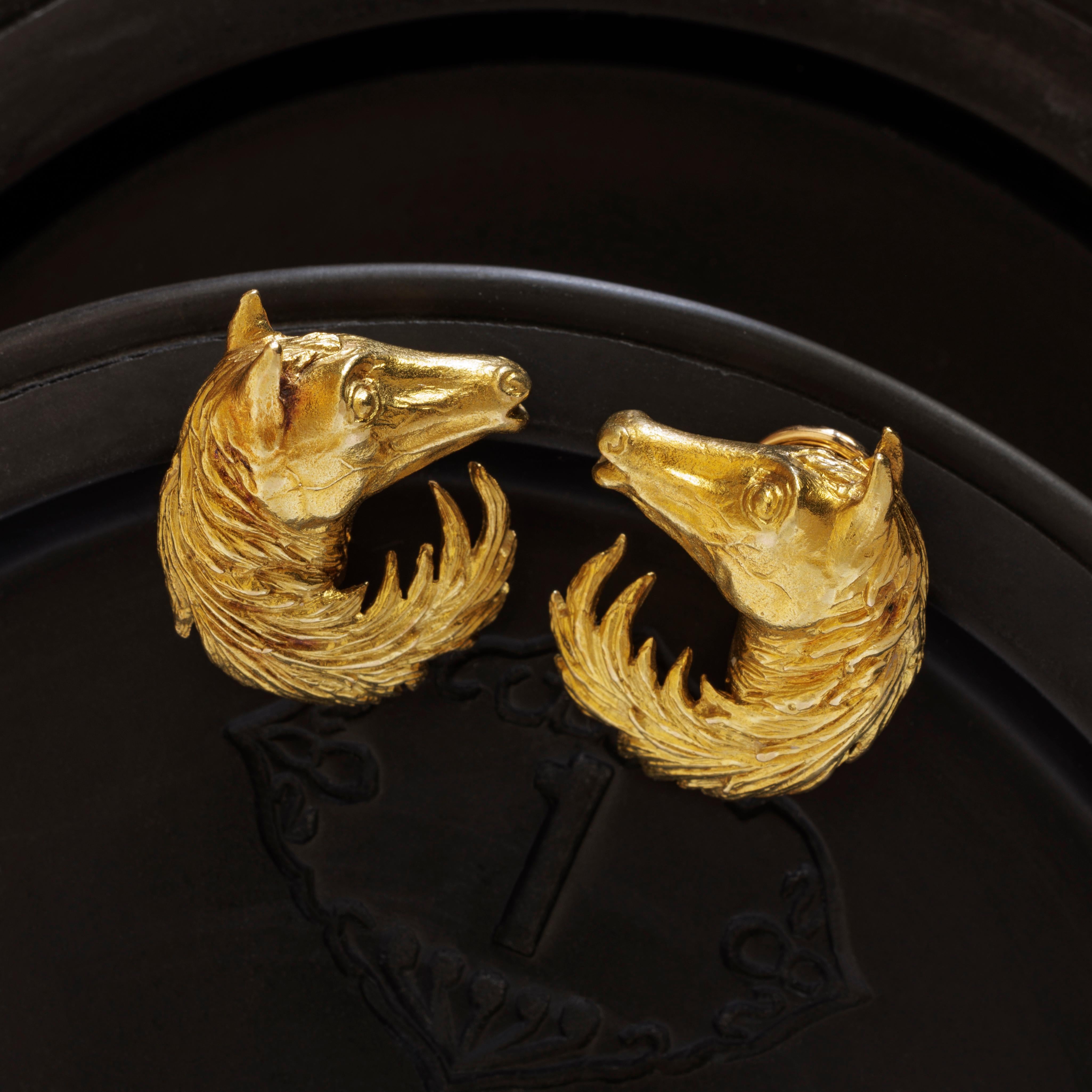 Vintage Hermès Paris 18 Karat Yellow Gold Horse Figural Earrings For Sale 1