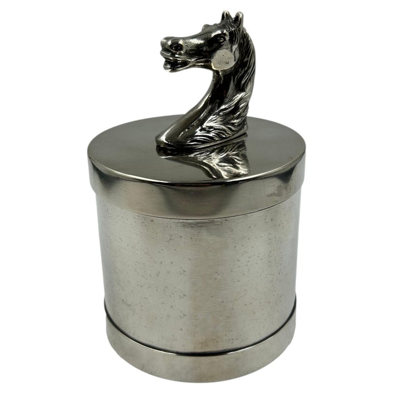 Vintage Hermès Paris Cigarette Case with Equestrian Design and Horse Finial  For Sale at 1stDibs