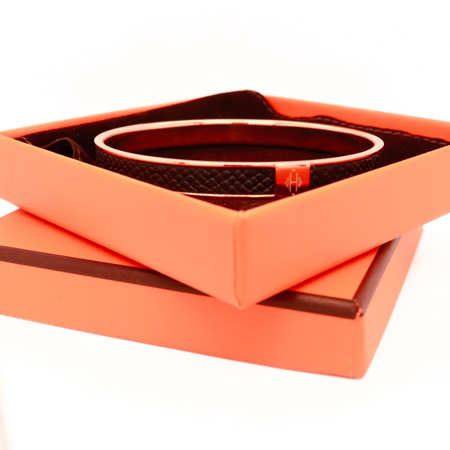 Vintage Hermes Paris Kawaii (Rose) Gold Plated & Epsom Leather Bangle Bracelet For Sale 11