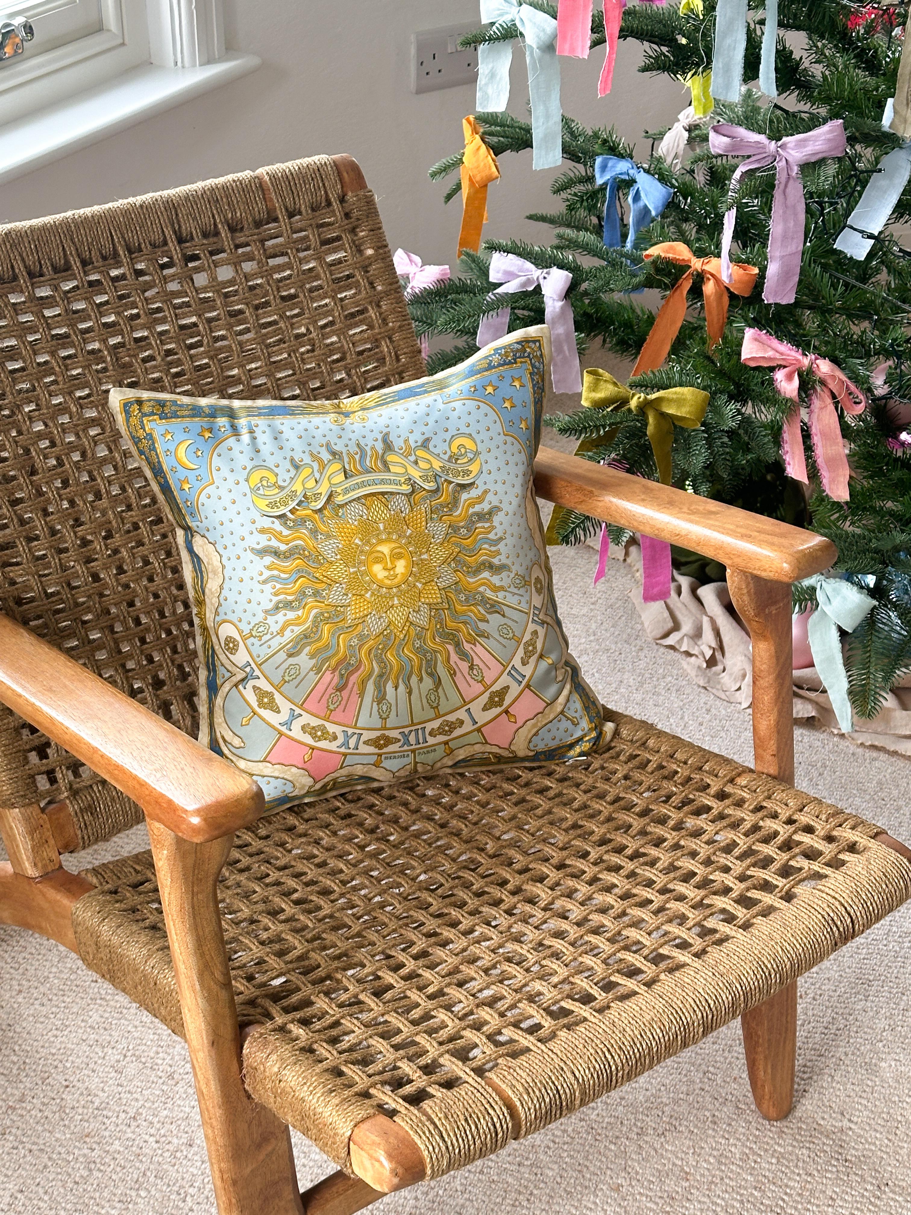 Katie Larmour Studio is the original vintage scarf pillow maker. Gaining notability for her unique idea and creations back in 2013 - featured in the likes of the Financial Times, and first selling here on 1stdibs in 2016 - our creations are of the