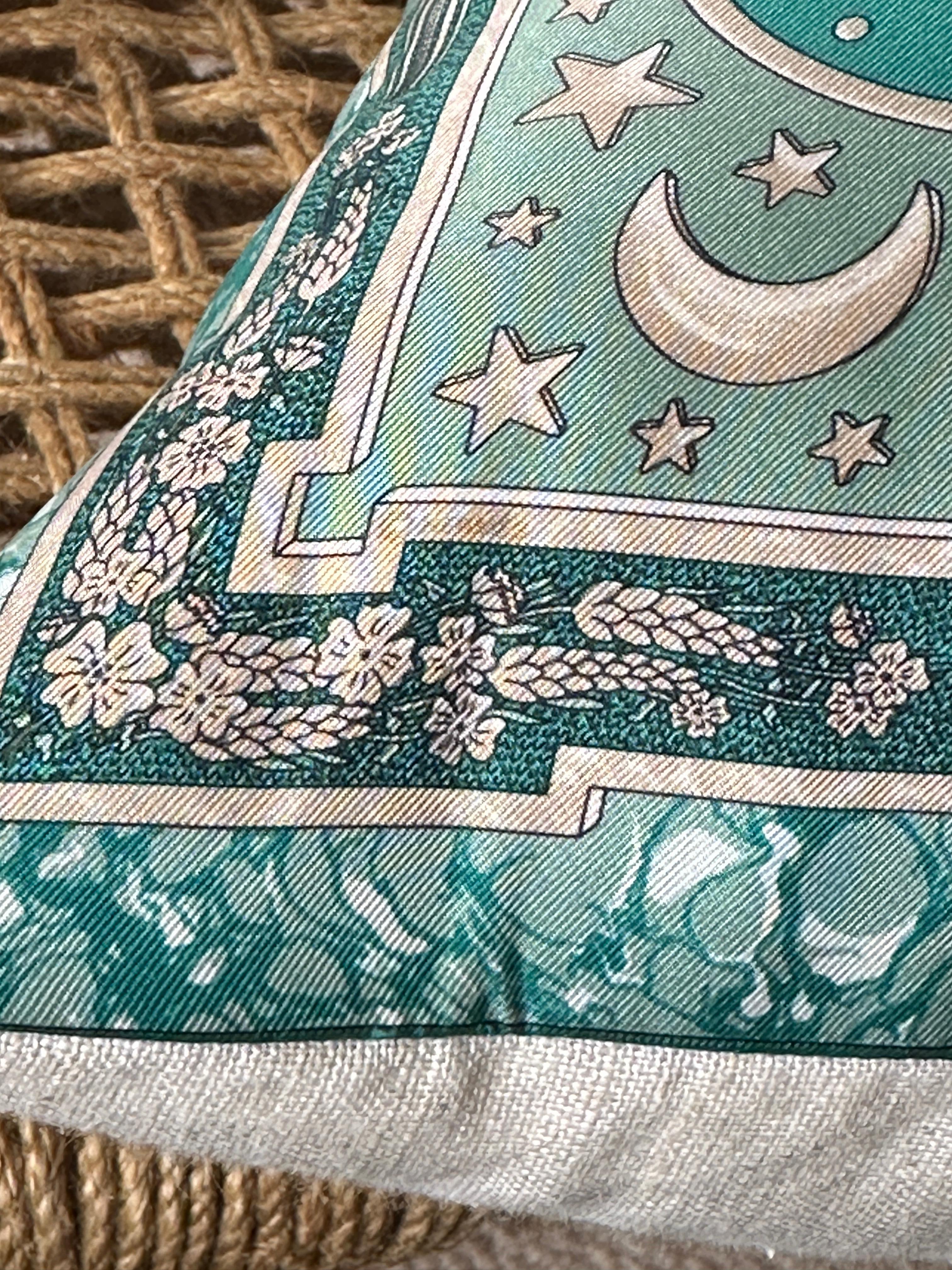 Vintage Hermes Silk Scarf and Irish Linen Luxury Cushion Pillow Teal Turquoise In Excellent Condition For Sale In Belfast, Northern Ireland