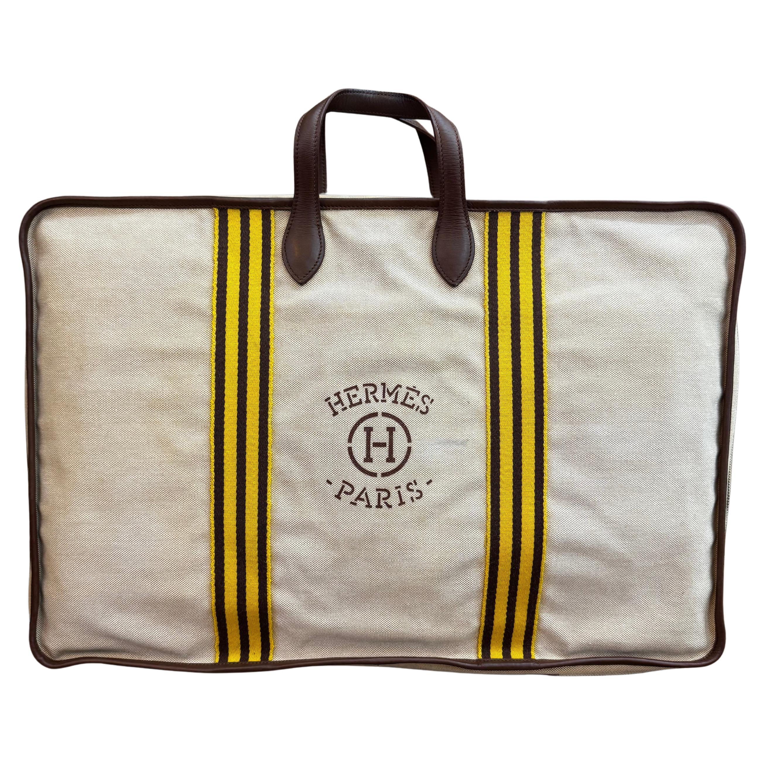 Vintage HERMES Sac de voyage en toile de veau XL en vente