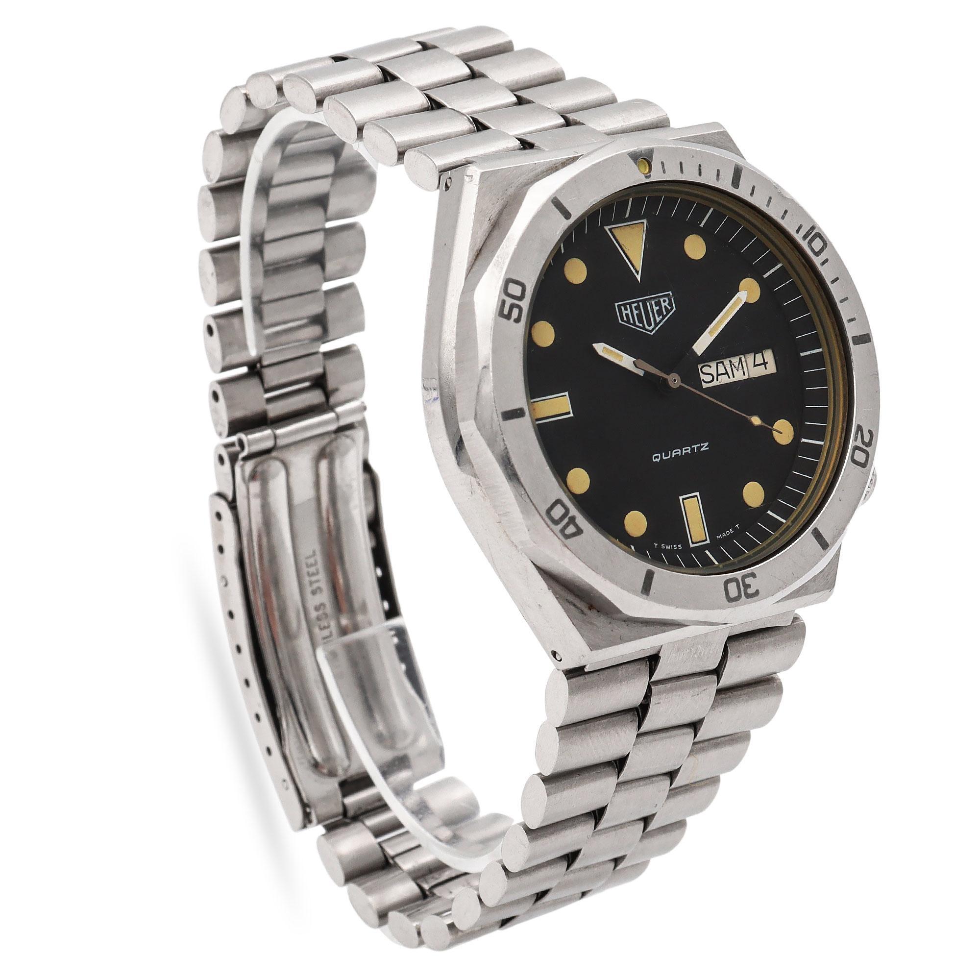Vintage Heuer Diver Edelstahl Tag Datum Quarz Herrenuhr Ref. 980.004 im Zustand „Gut“ in New York, NY