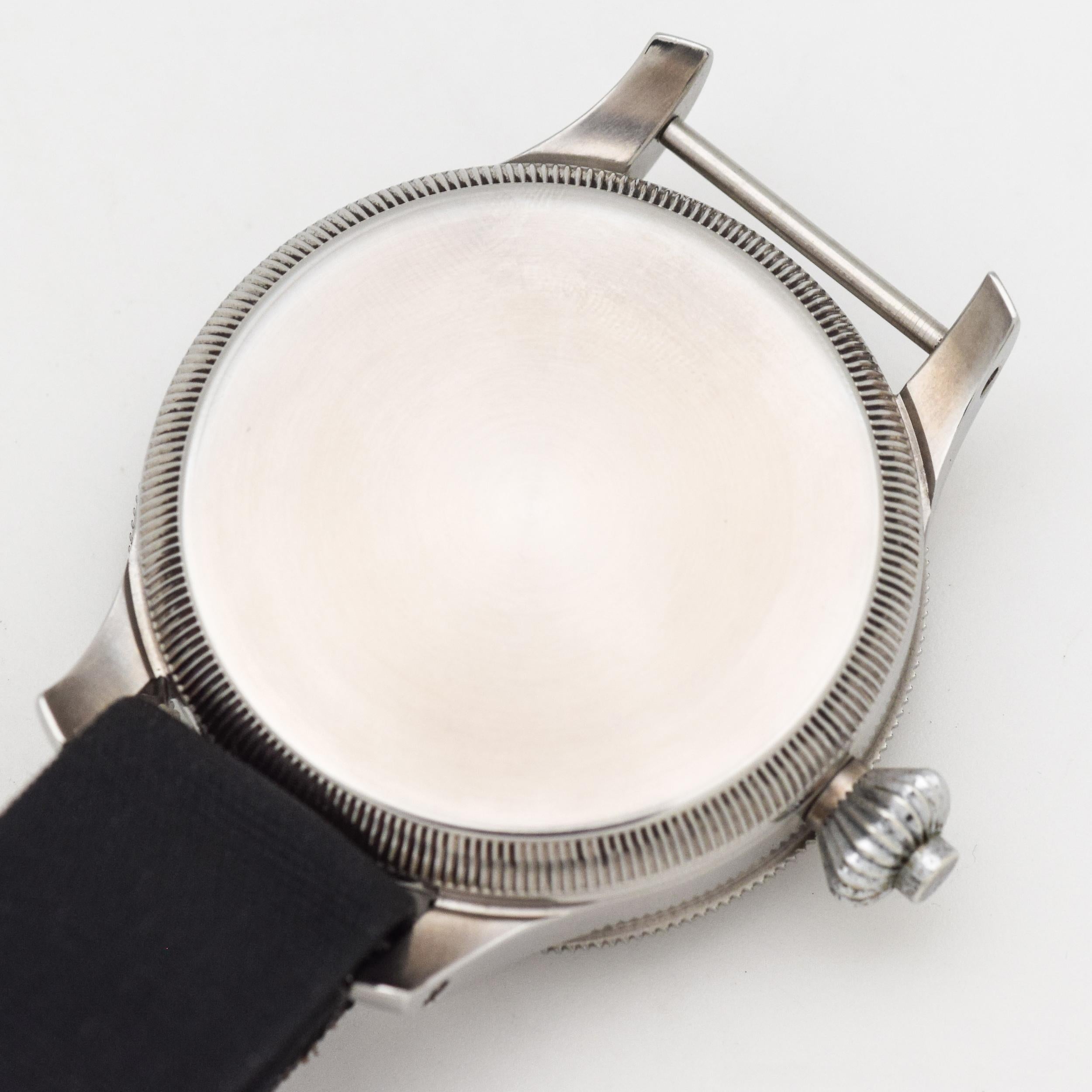 Vintage Heuer Monopoussoir Stainless Steel Watch, 1950s In Excellent Condition For Sale In Beverly Hills, CA