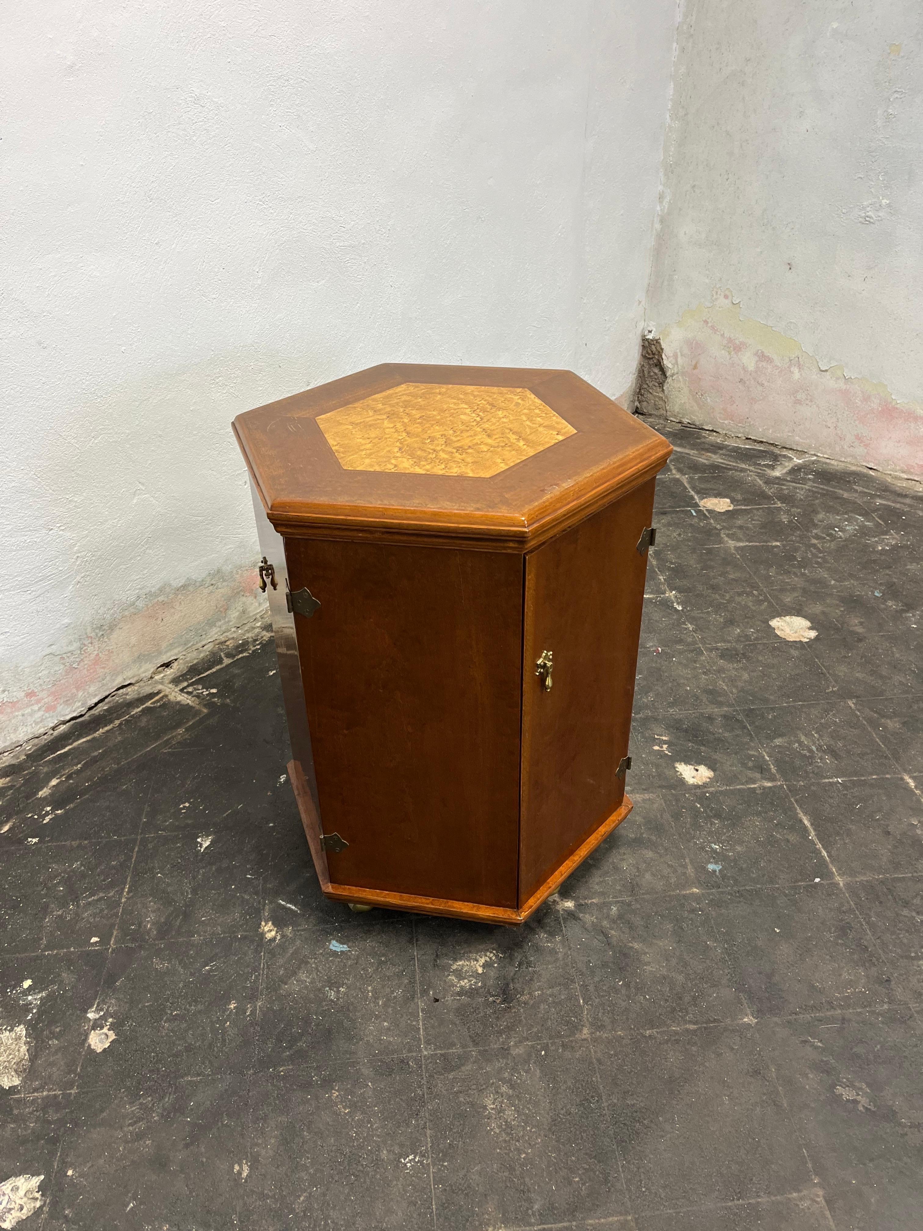 Hollywood Regency Vintage Hexagon Table Burled Inset  For Sale