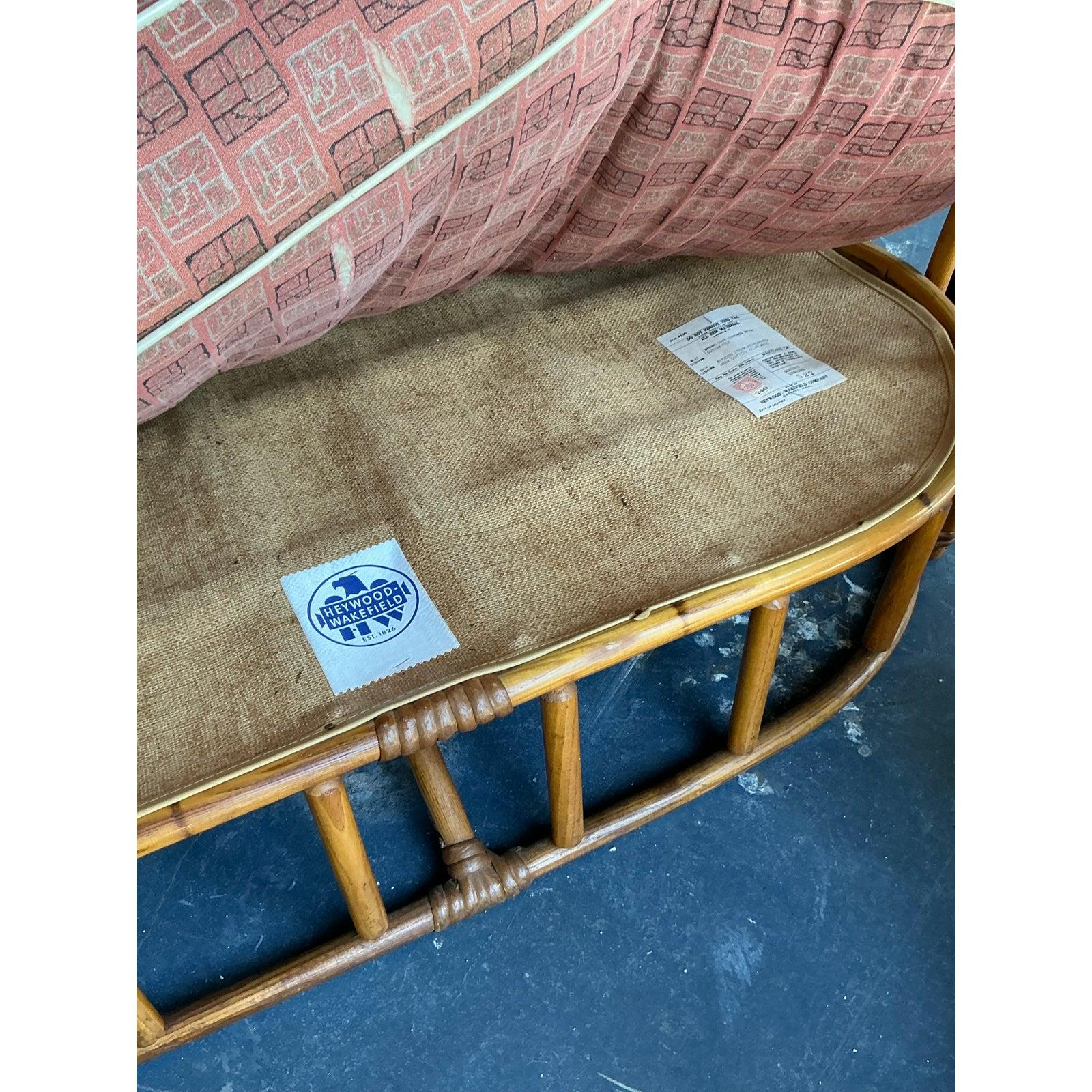 Vintage Heywood Wakefield Loveseat de bañera moderno de mediados de siglo Moderno de mediados de siglo en venta