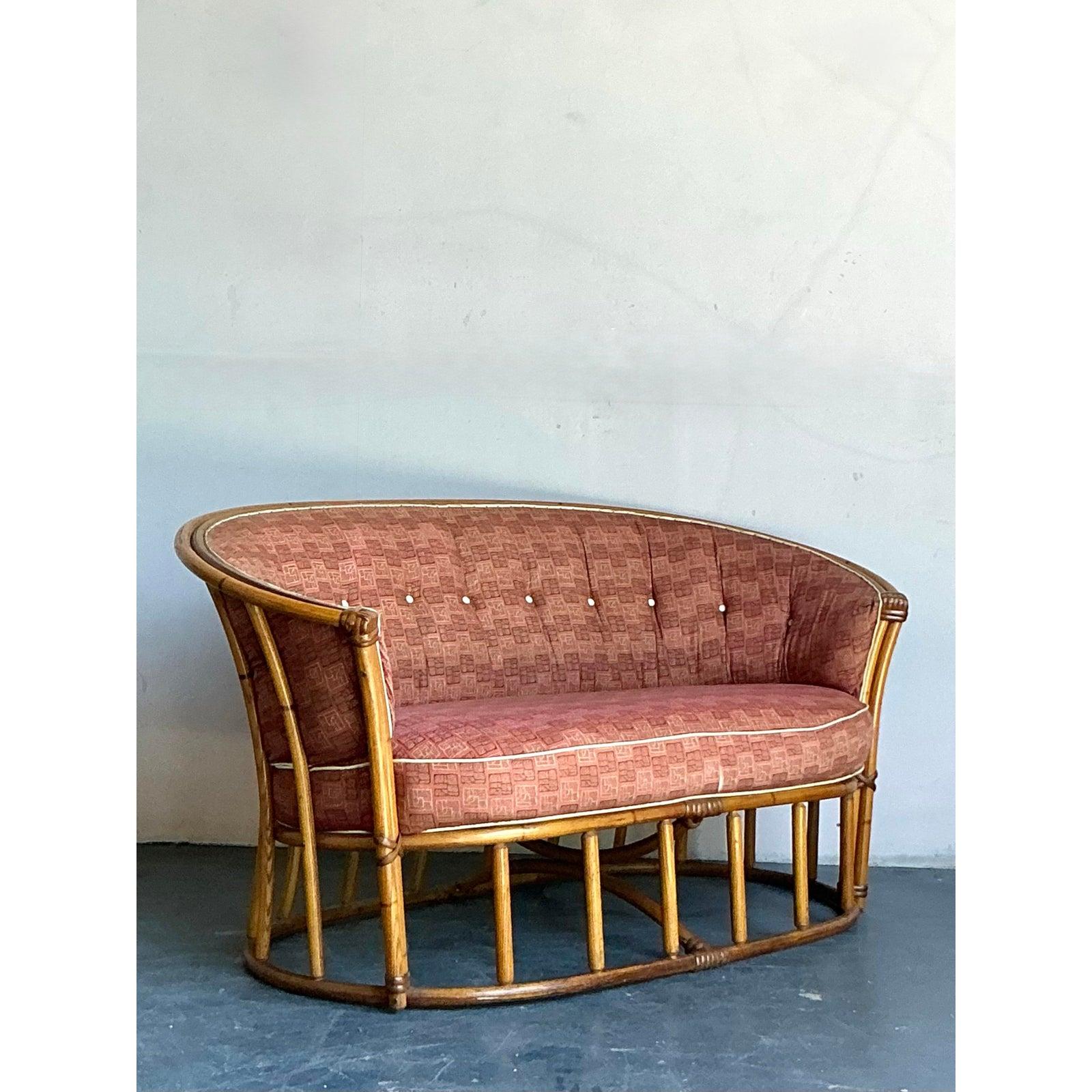 Vintage Heywood Wakefield Loveseat de bañera moderno de mediados de siglo siglo XX en venta