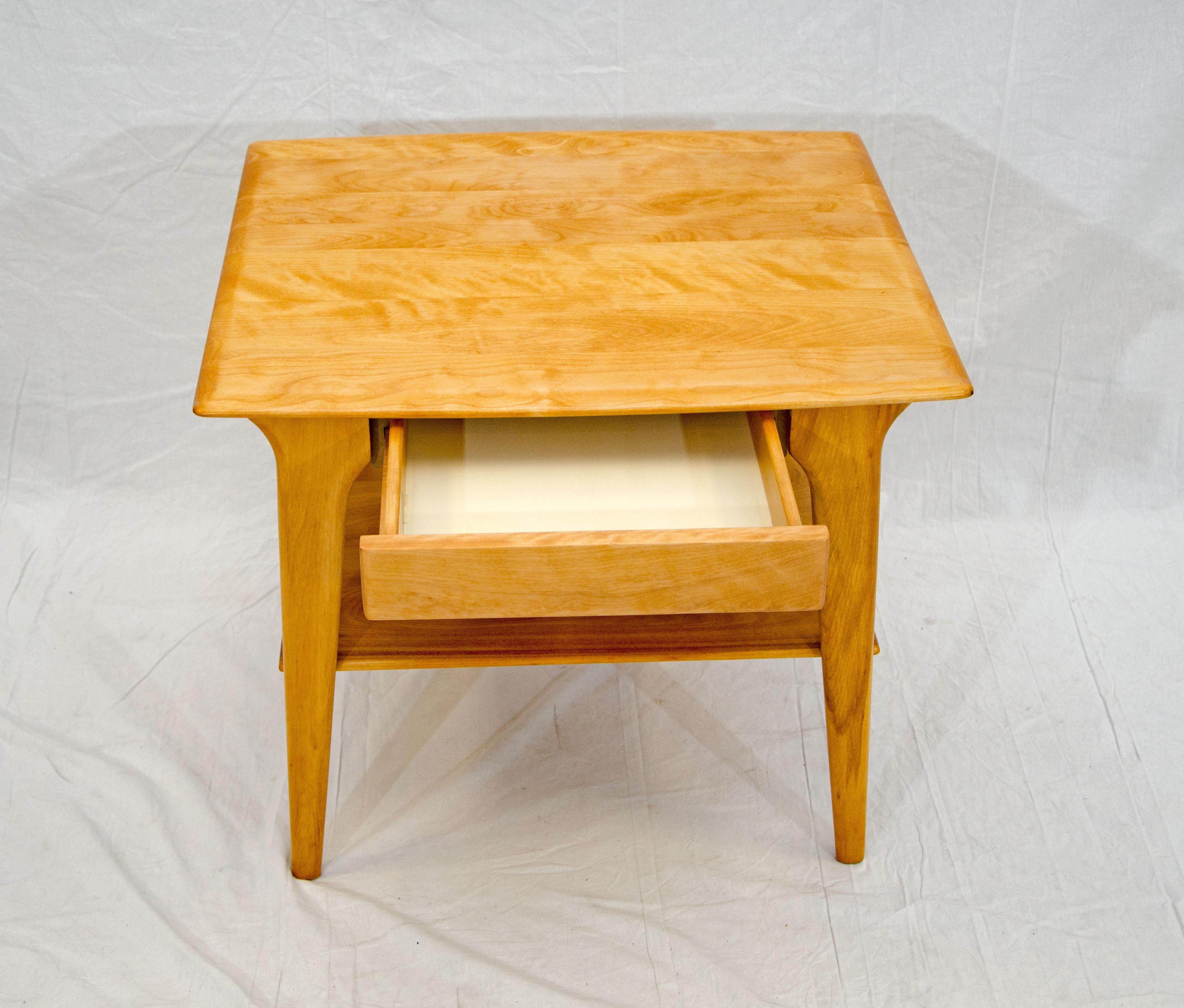 Vintage Heywood Wakefield Occasional / End Table with Drawer, M 1538 G 5